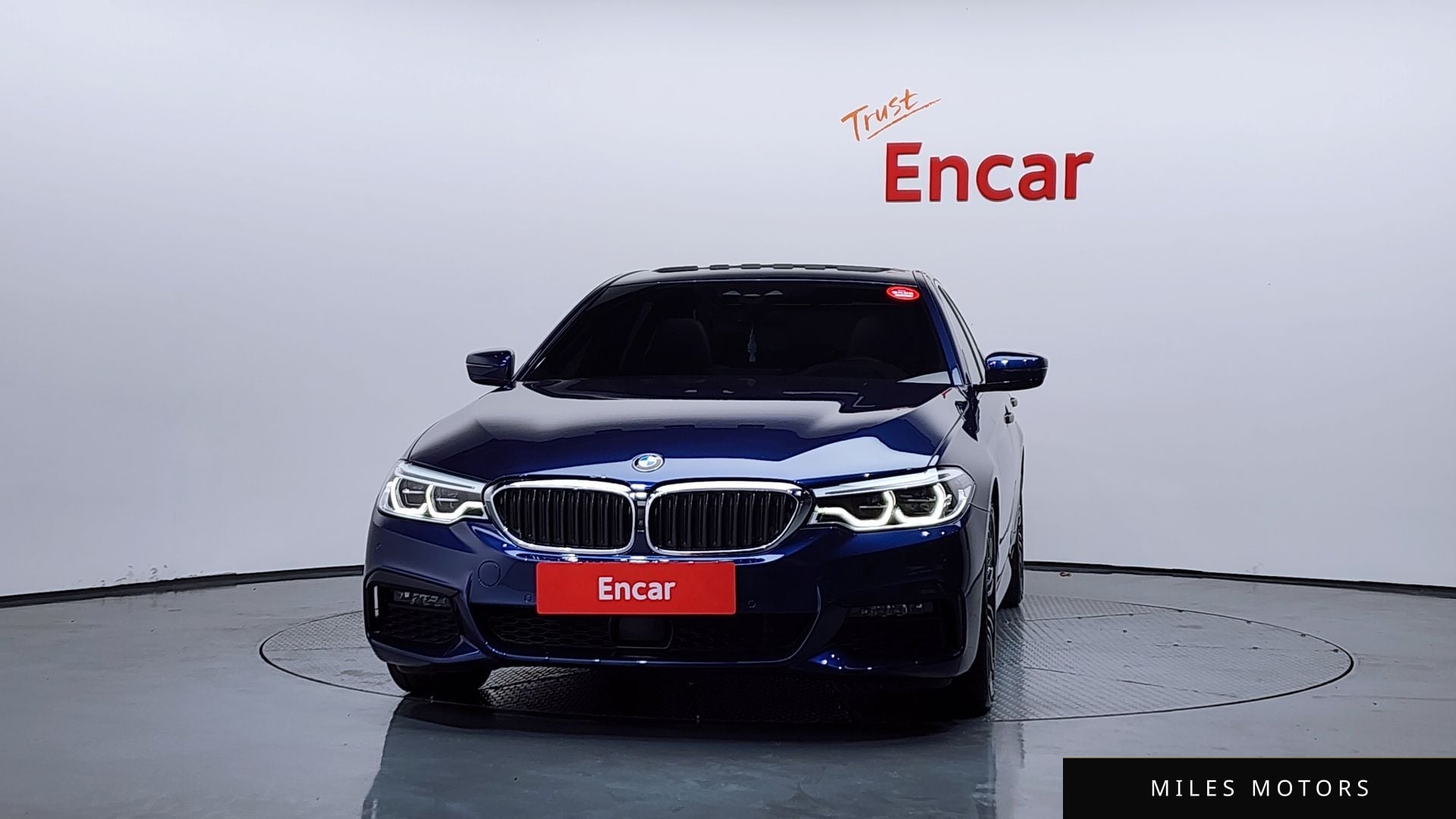 BMW 5 Series (G30) 2020 — миниатюра 3