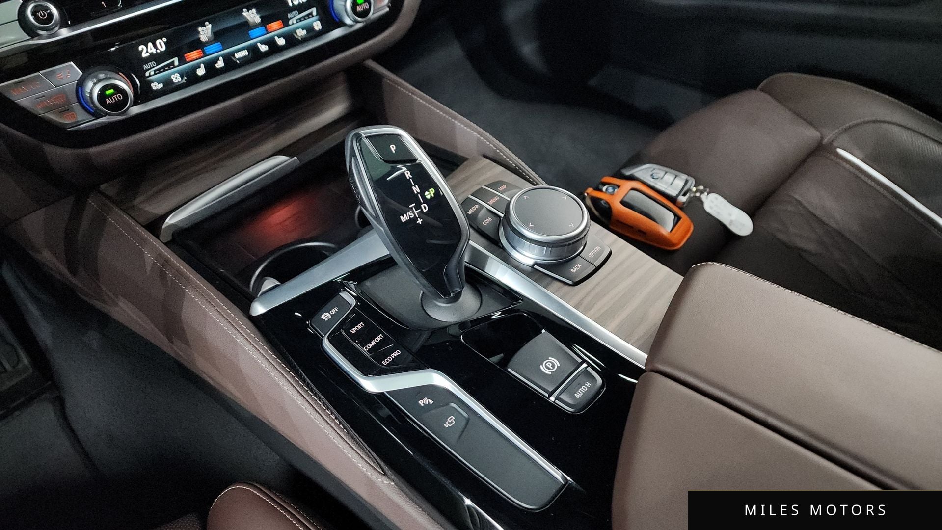 BMW 5 Series (G30) 2020 — миниатюра 9