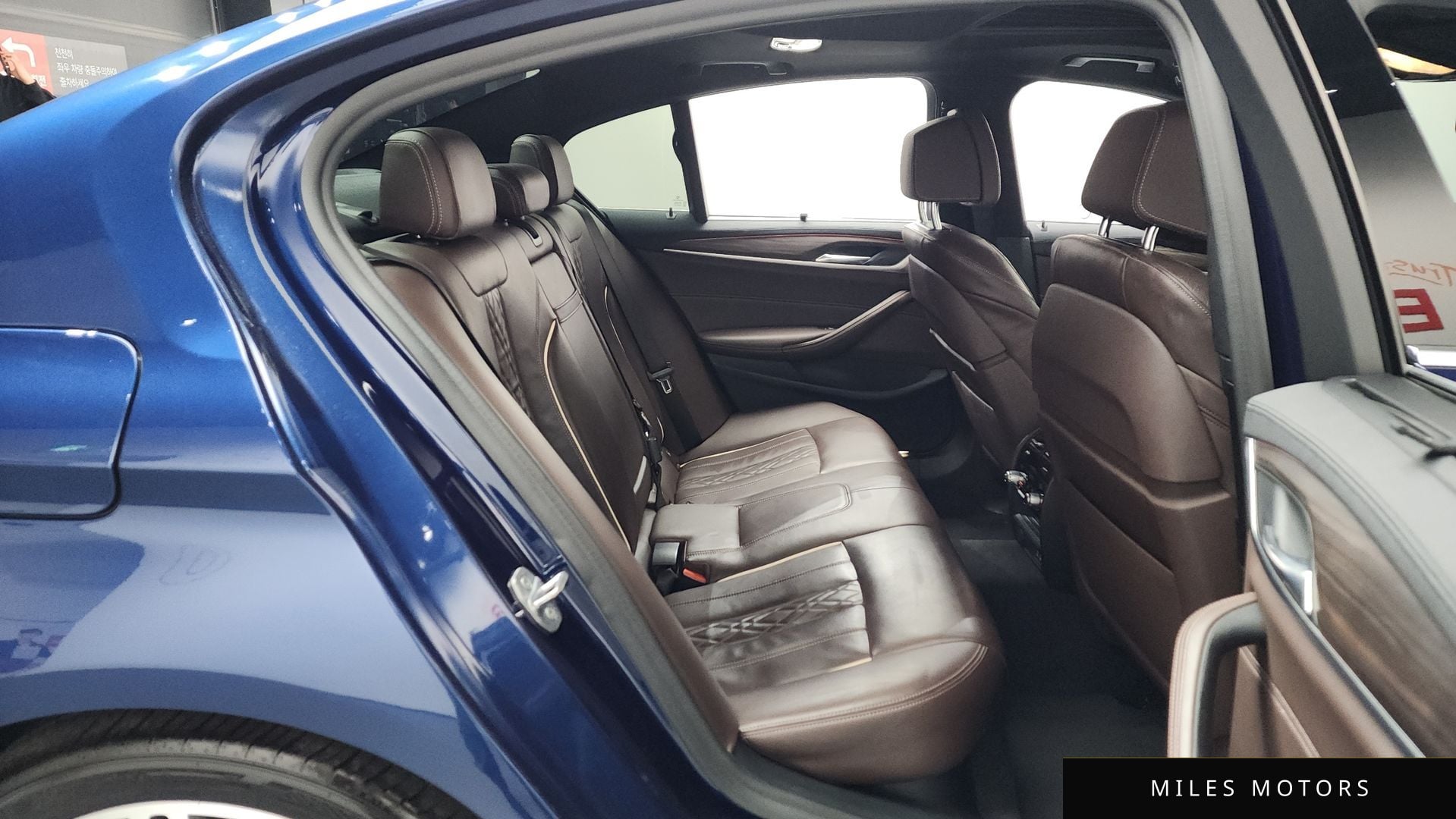 BMW 5 Series (G30) 2020 — миниатюра 12