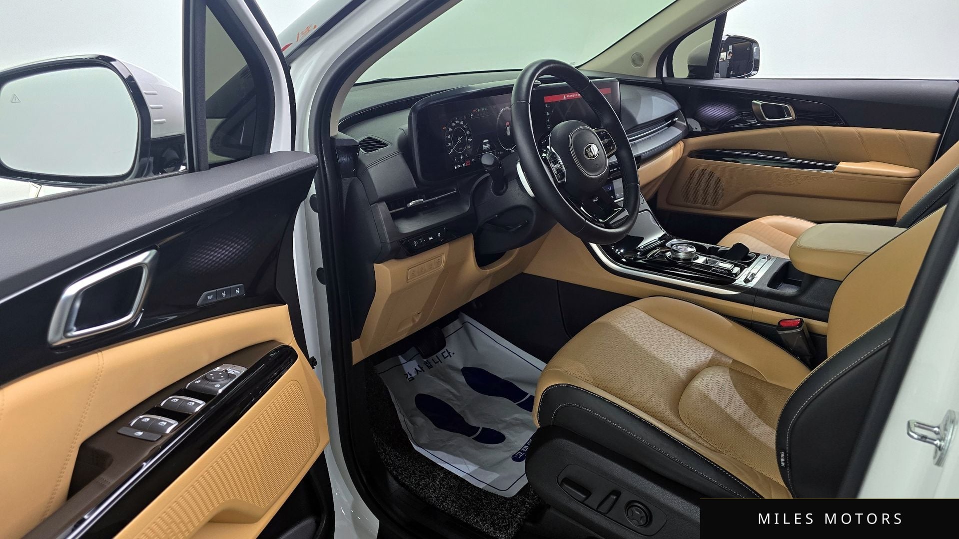 Kia Carnival 2021 — миниатюра 10