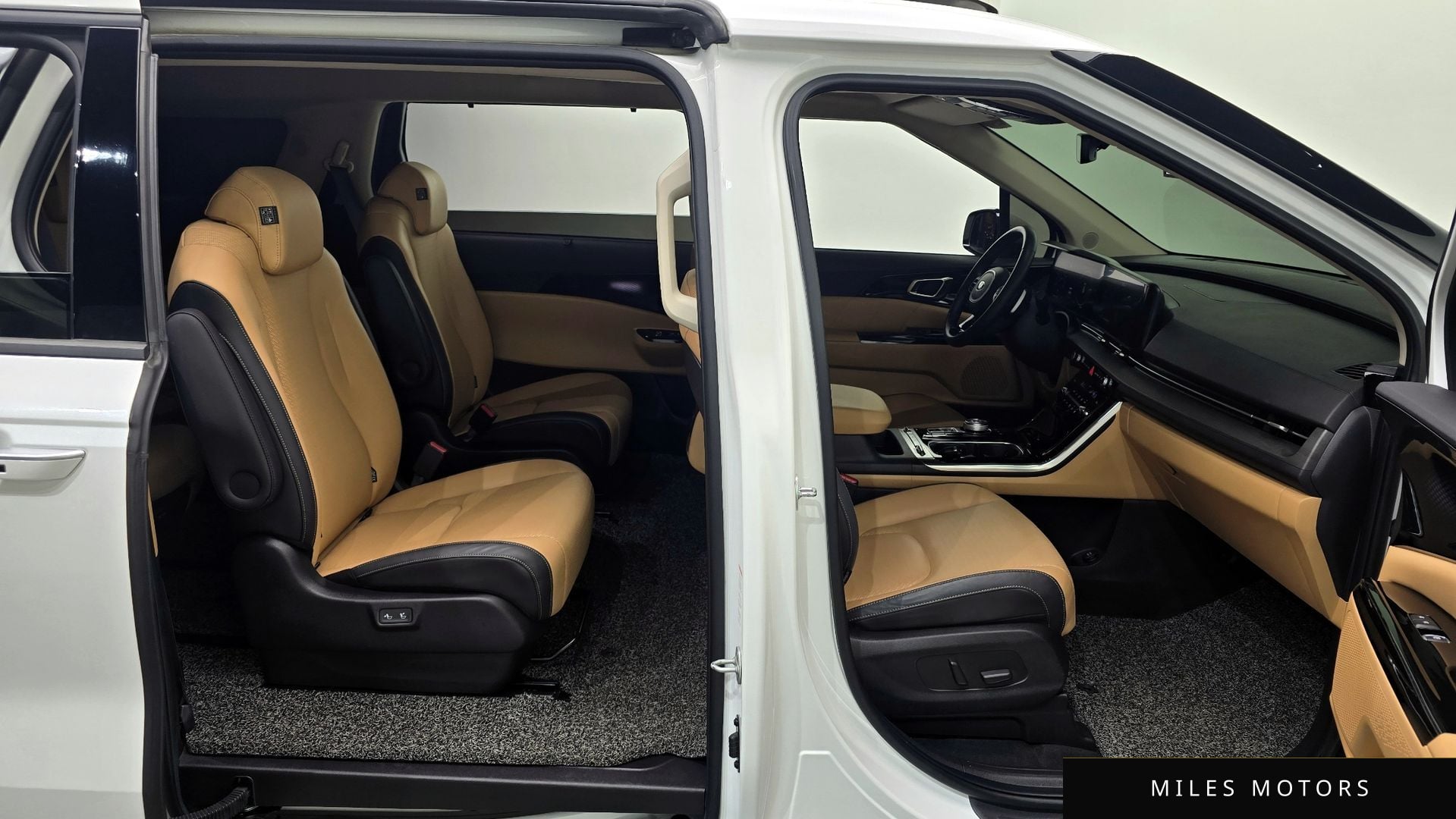 Kia Carnival 2021 — миниатюра 12