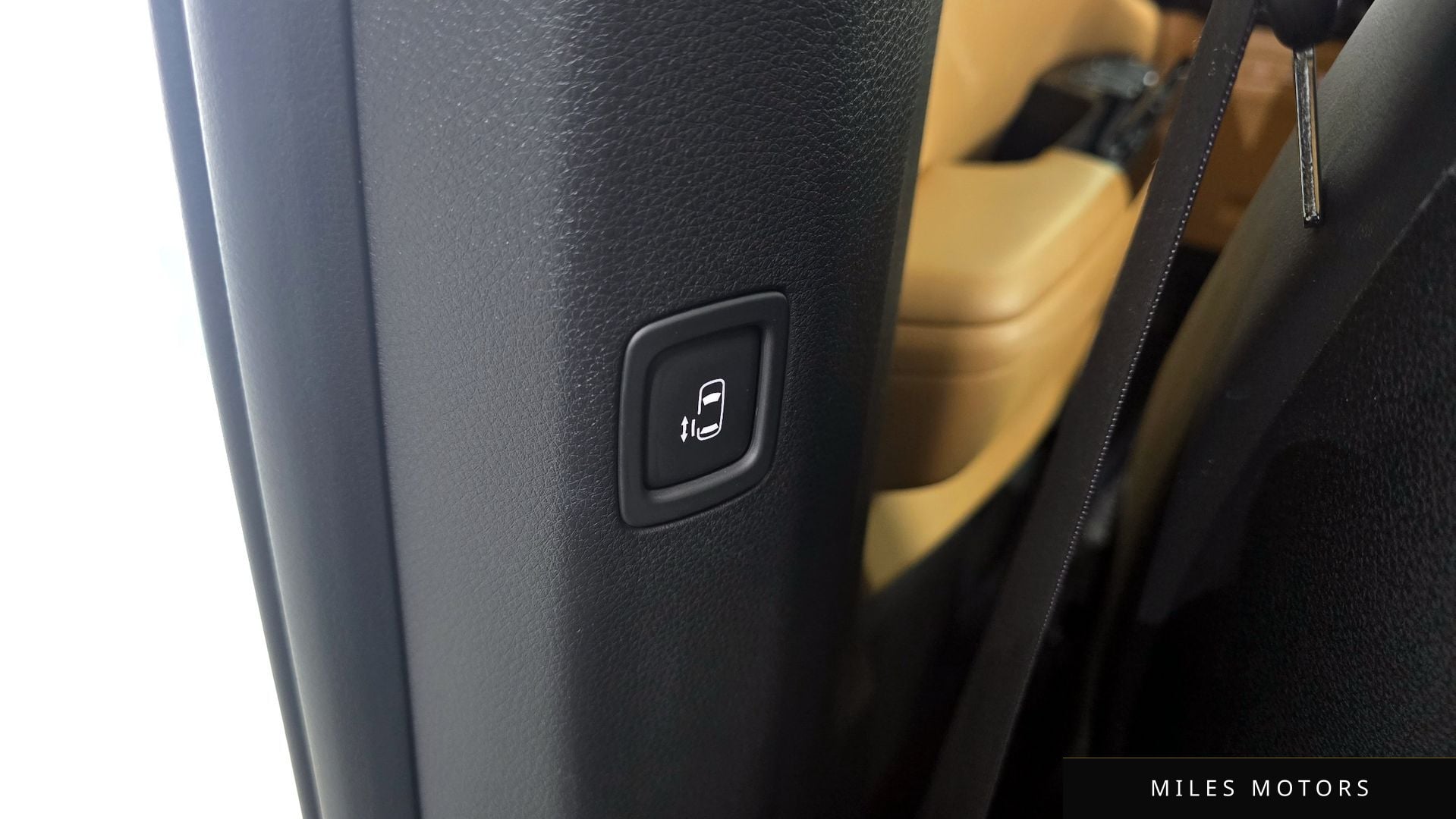 Kia Carnival 2021 — миниатюра 18
