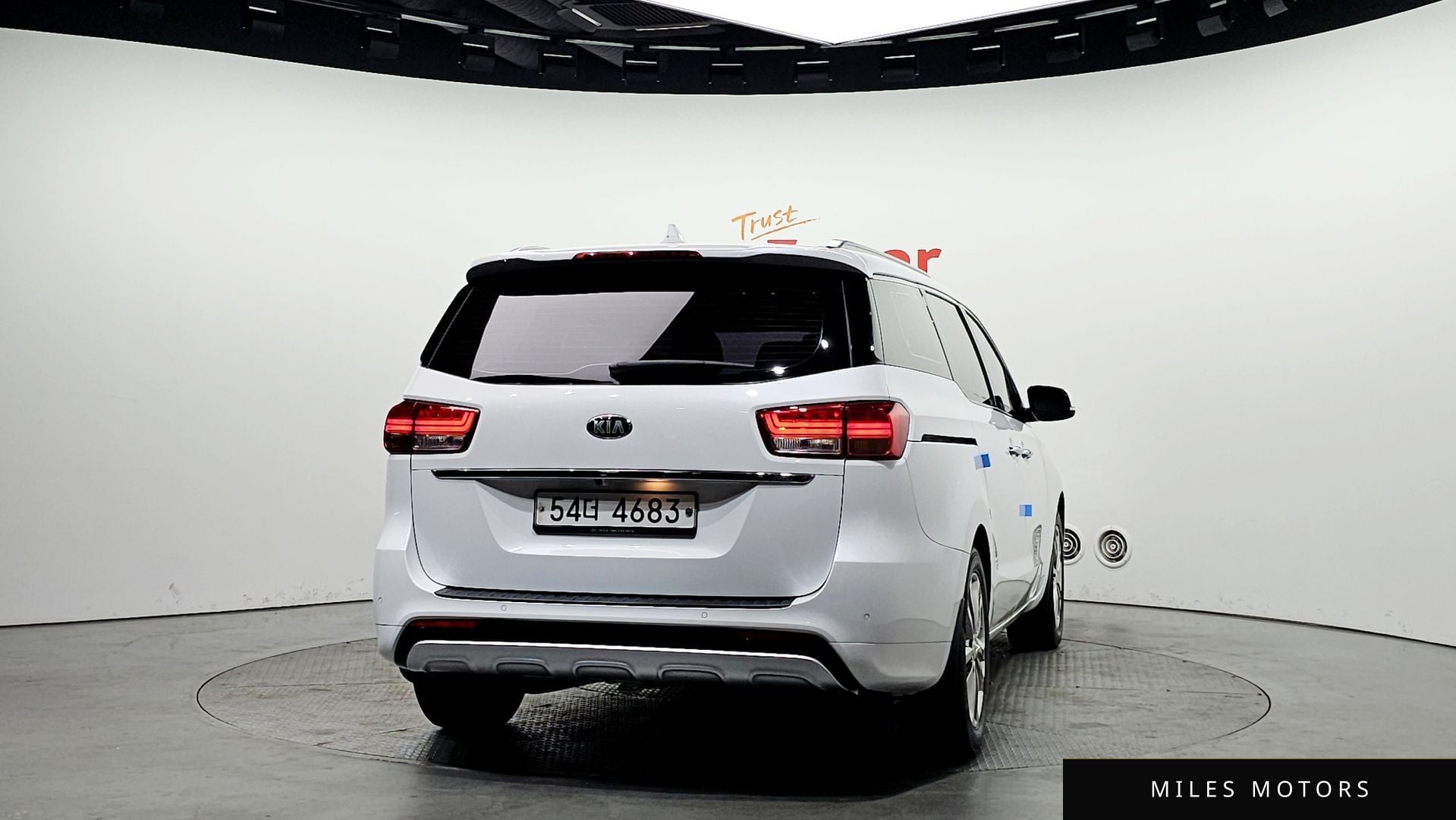 Kia Canival 2018 — миниатюра 4