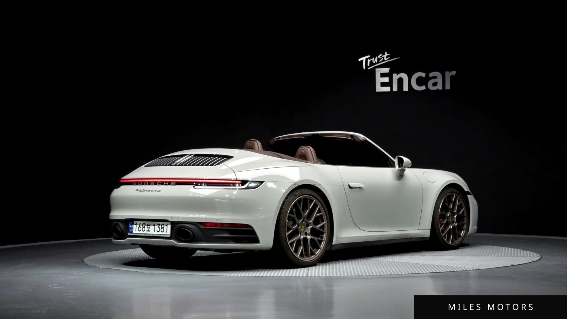 Porsche 911 (992) 2023 — миниатюра 2