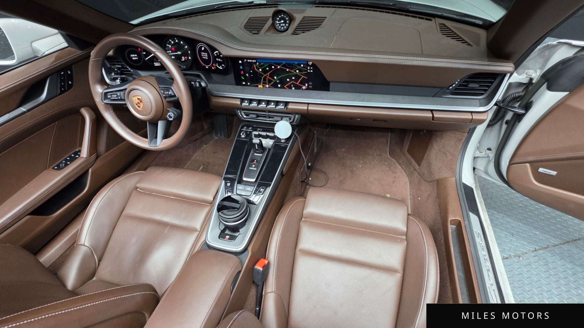 Porsche 911 (992) 2023 — миниатюра 7
