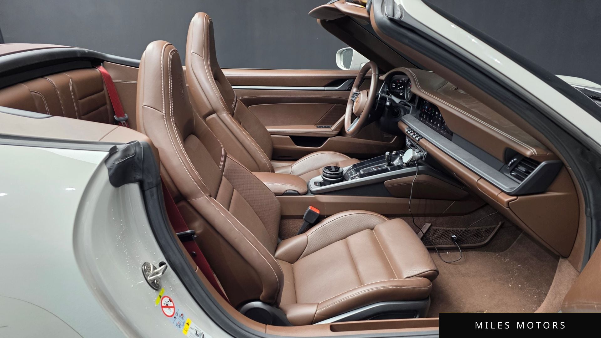 Porsche 911 (992) 2023 — миниатюра 11