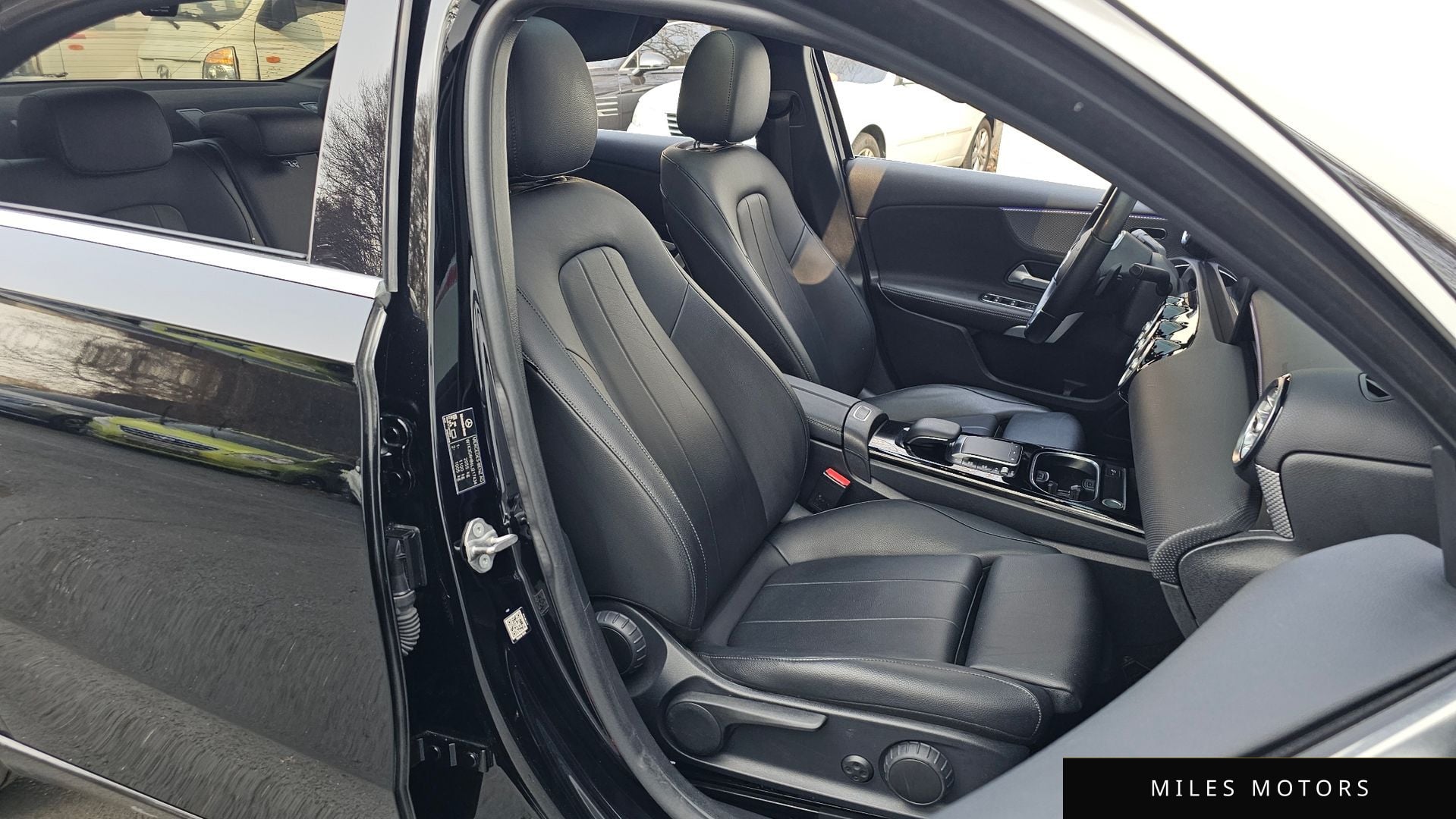 Mercedes-Benz A-클래스 W177 2020 — миниатюра 12