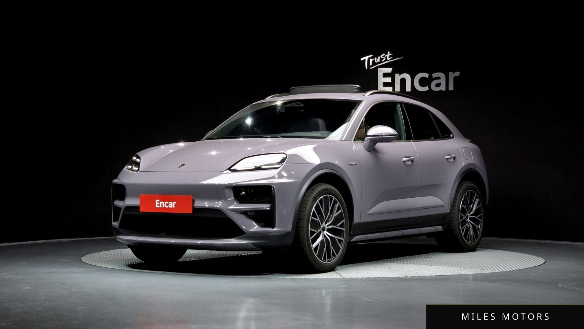 Porsche Macan 2025 — фото 1 из 12
