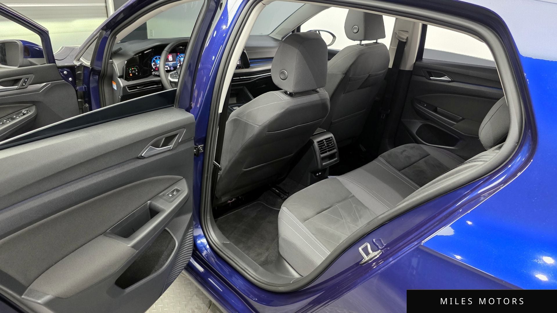 Volkswagen Golf 2022 — миниатюра 11