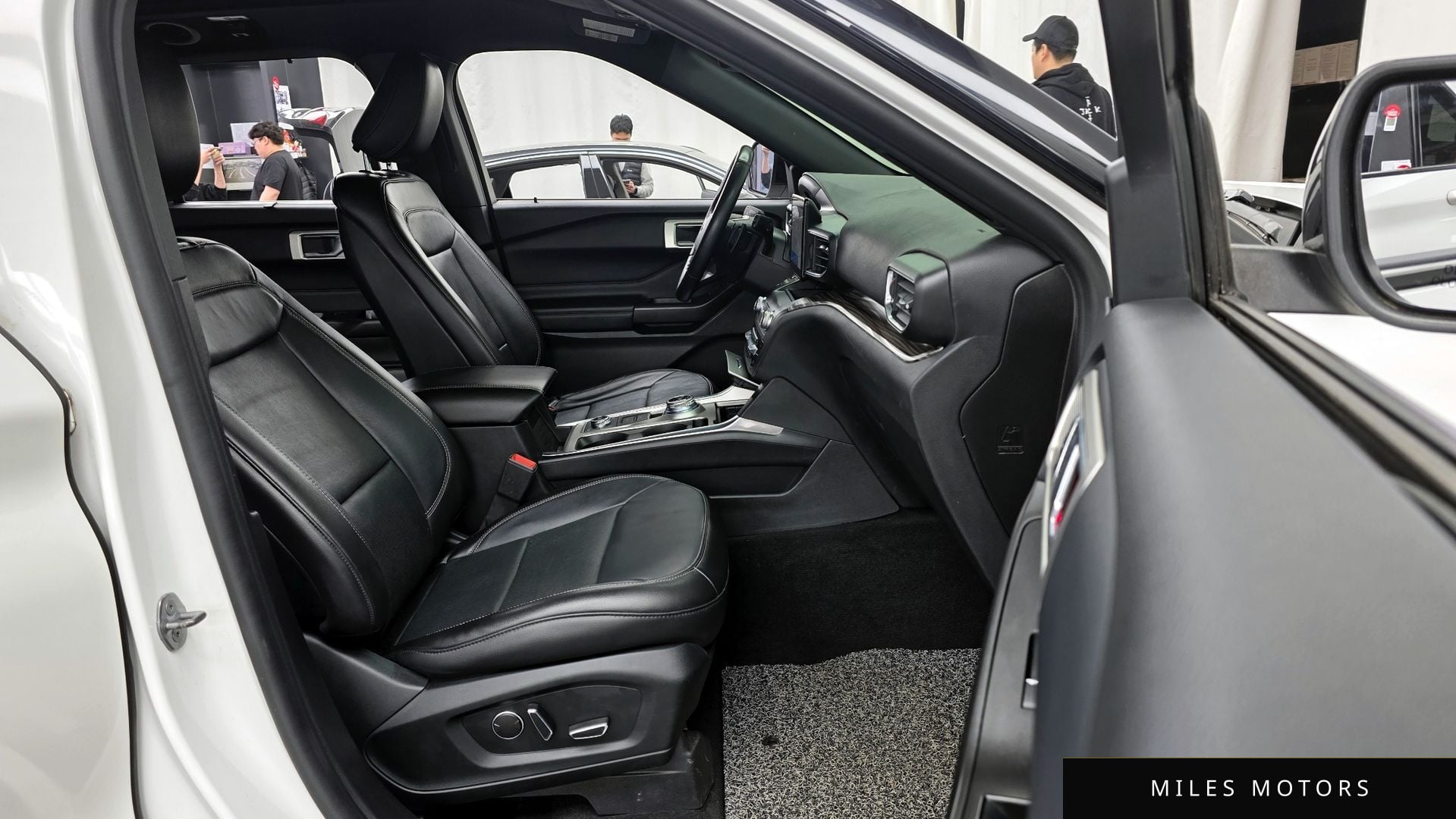 Ford Explorer 2020 — миниатюра 11
