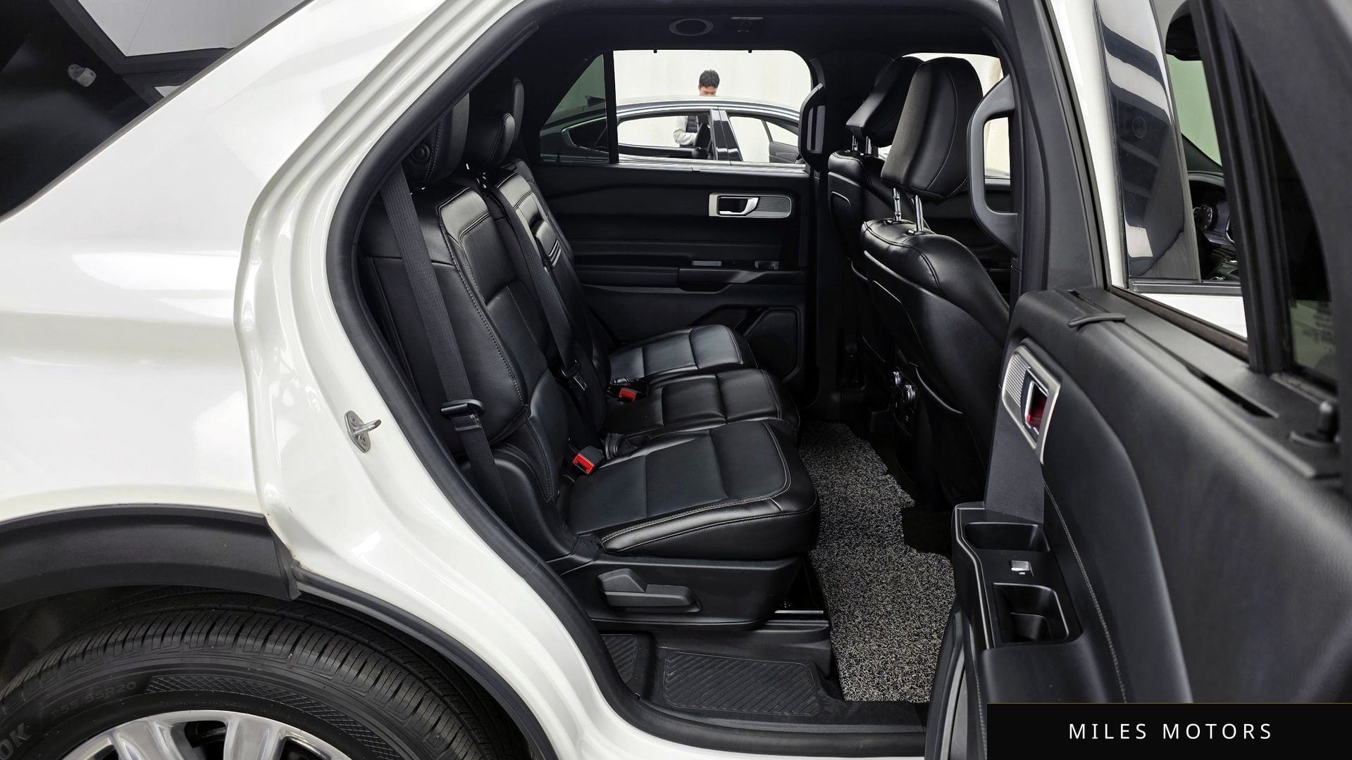 Ford Explorer 2020 — миниатюра 12