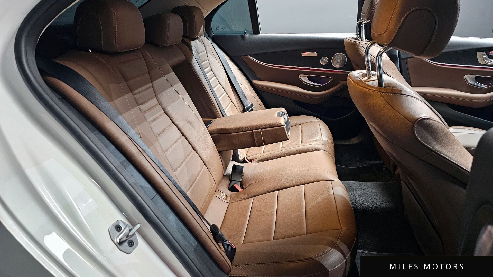 Mercedes-Benz E-Class W213 2020 — миниатюра 12