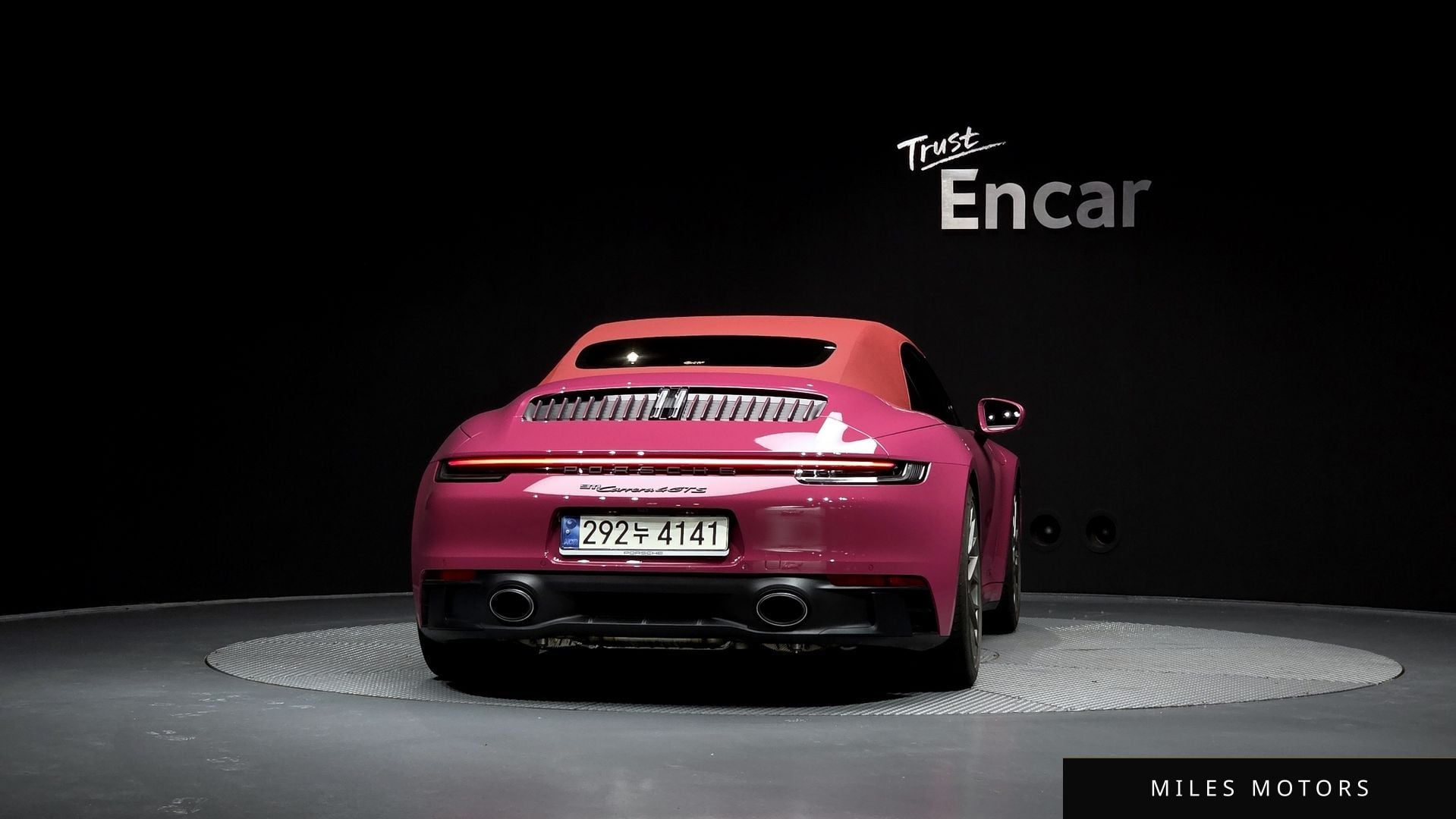 Porsche 911 (992) 2024 — миниатюра 4