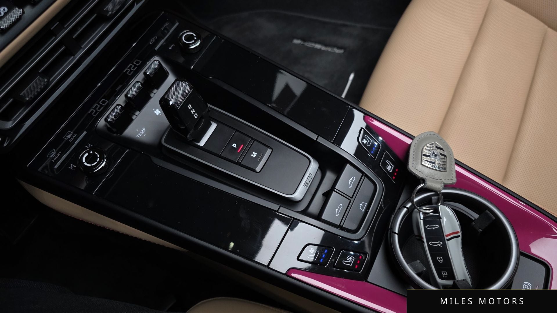 Porsche 911 (992) 2024 — миниатюра 9