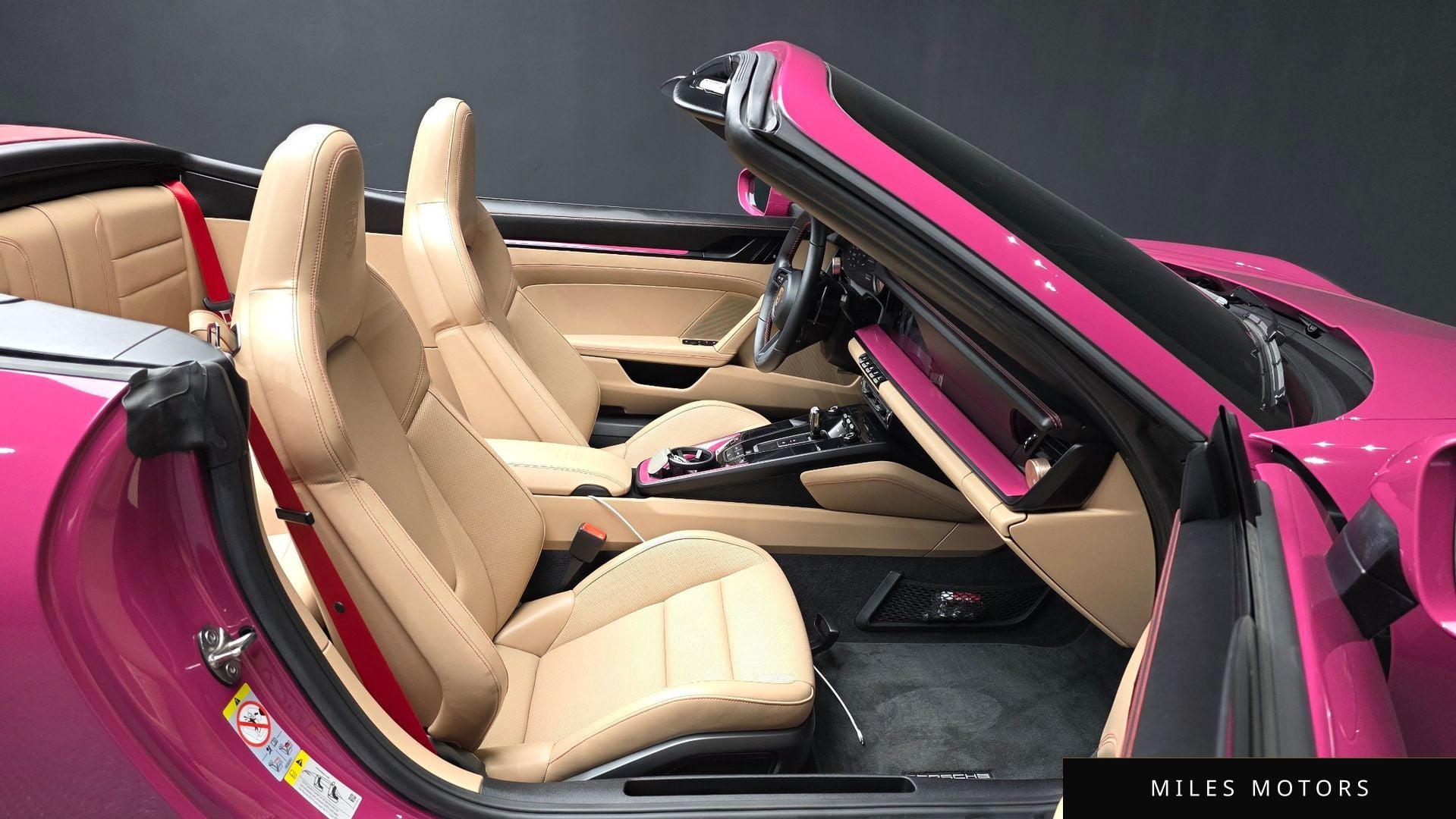 Porsche 911 (992) 2024 — миниатюра 11