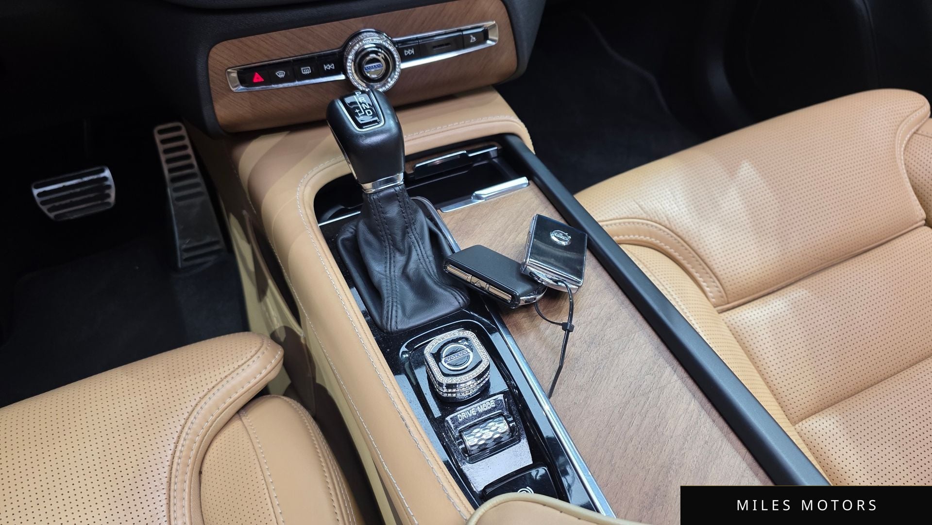 Volvo XC90 2020 — миниатюра 9