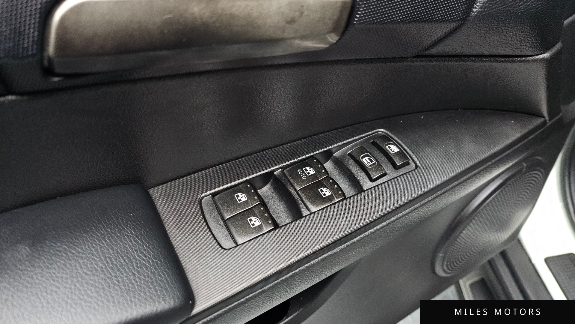 KG Mobility KORANDO 2016 — миниатюра 12