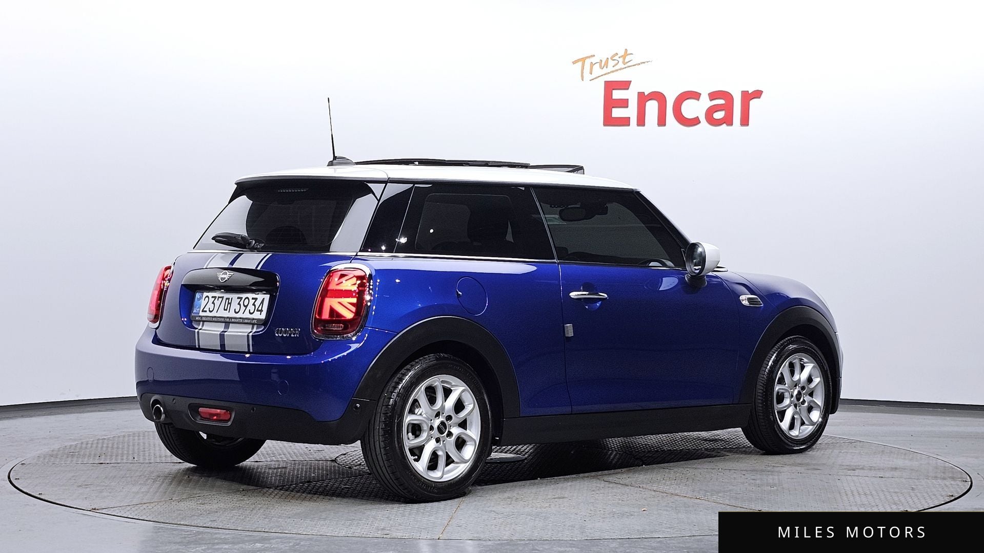 MINI Cooper 2021 — миниатюра 2