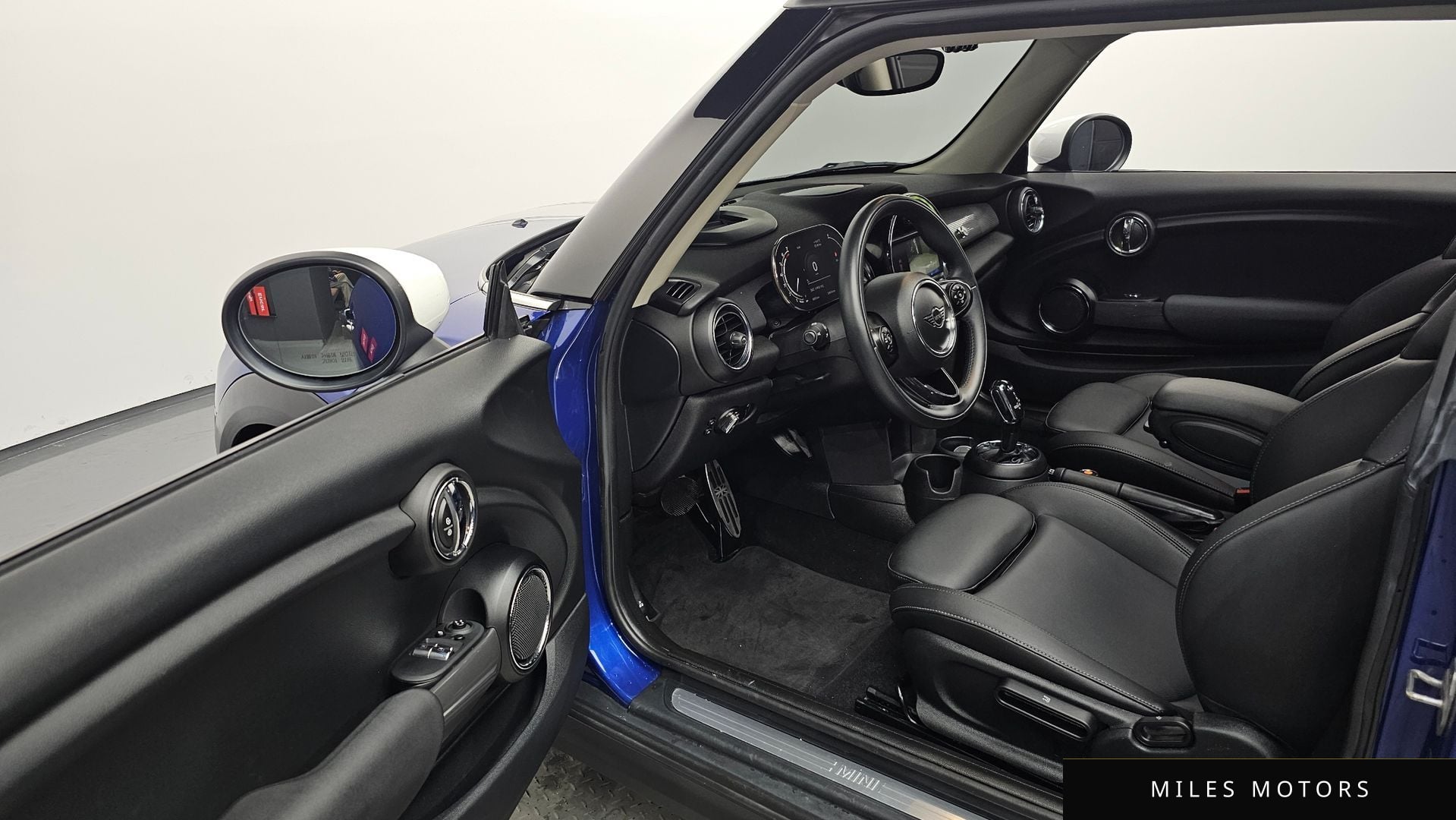 MINI Cooper 2021 — миниатюра 10