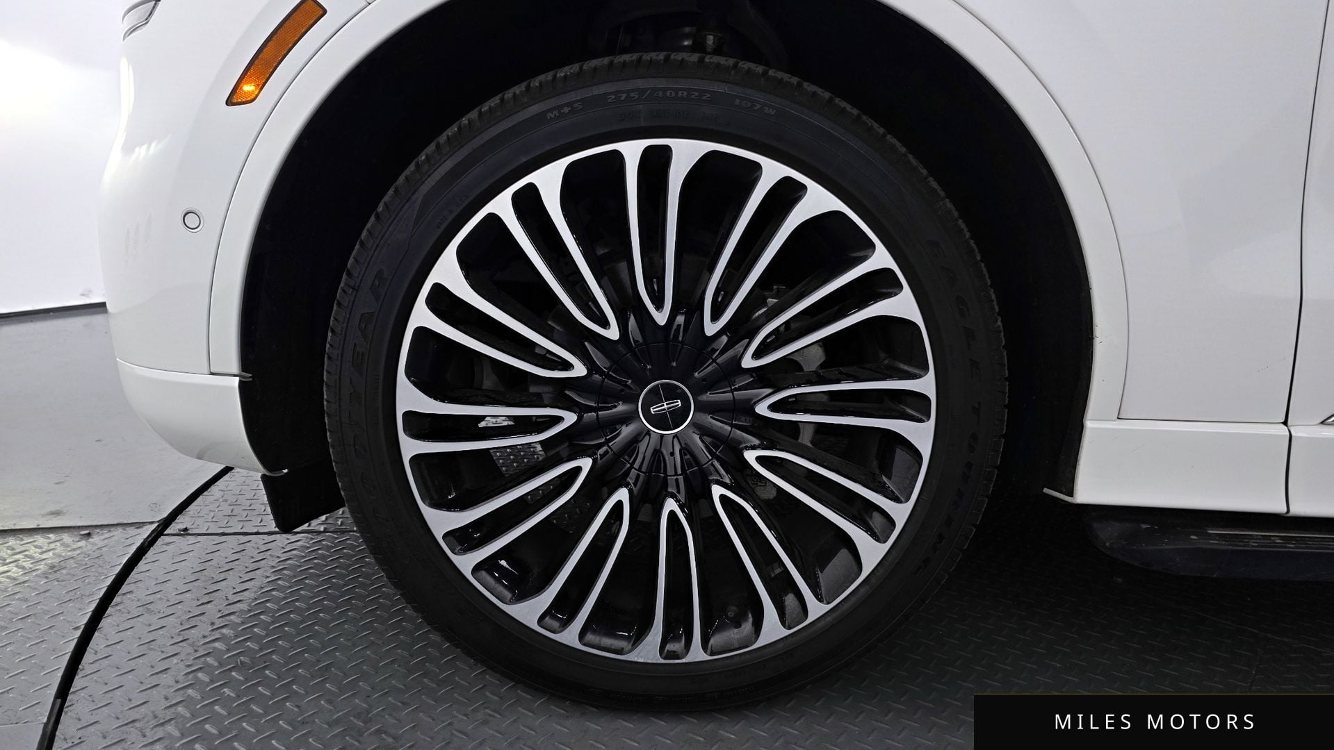 Lincoln Aviator 2023 — миниатюра 5