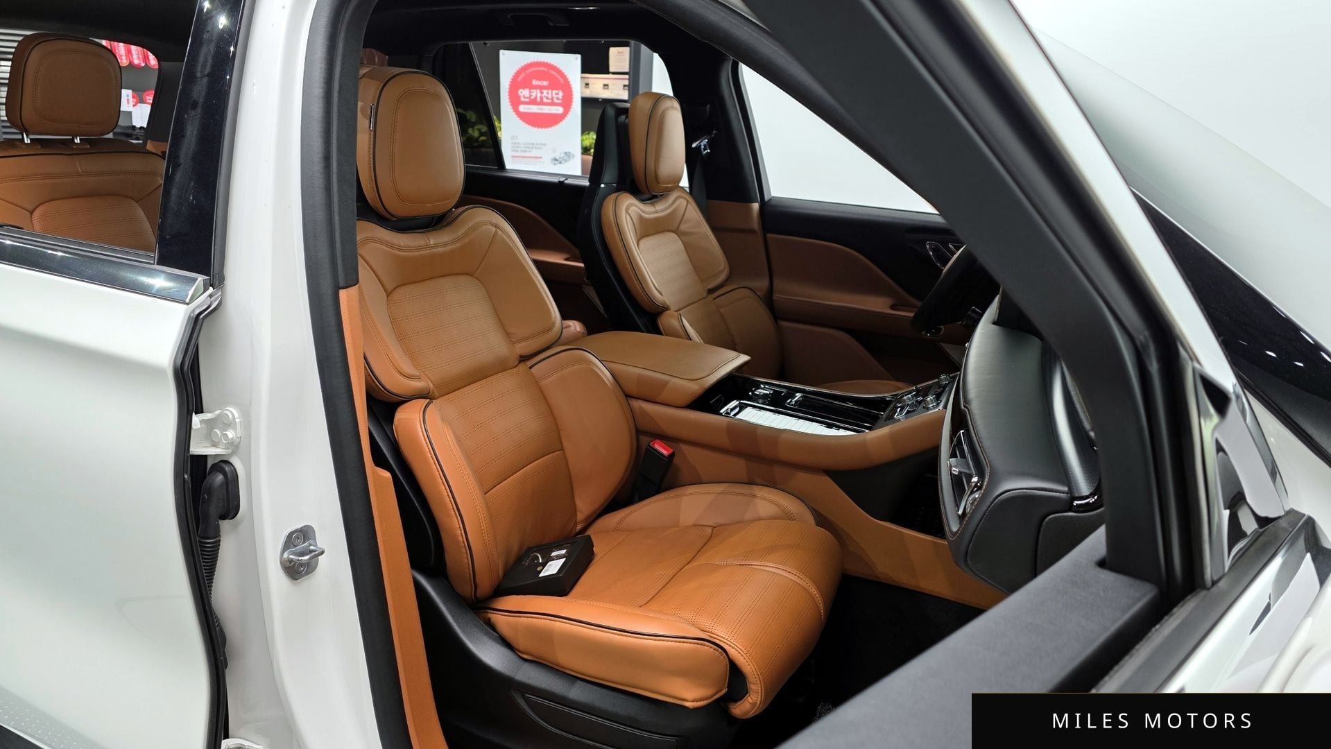 Lincoln Aviator 2023 — миниатюра 10