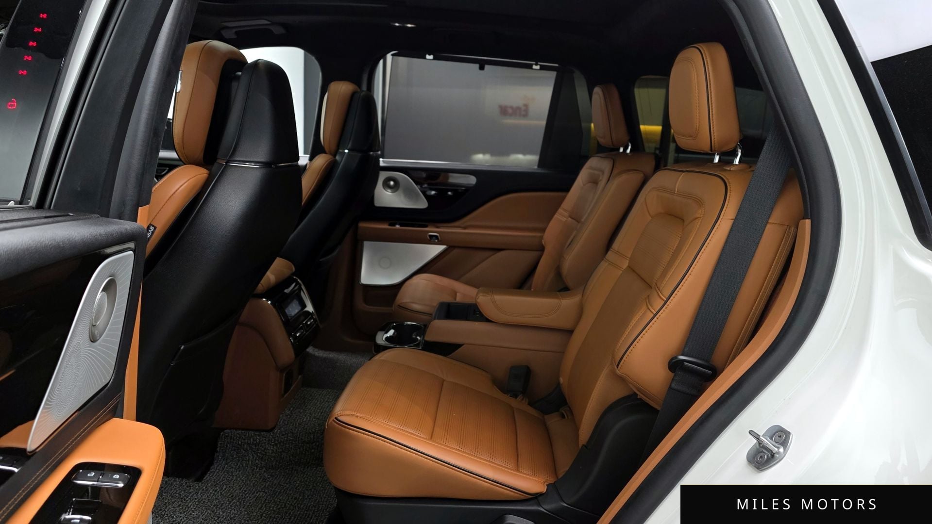 Lincoln Aviator 2023 — миниатюра 12