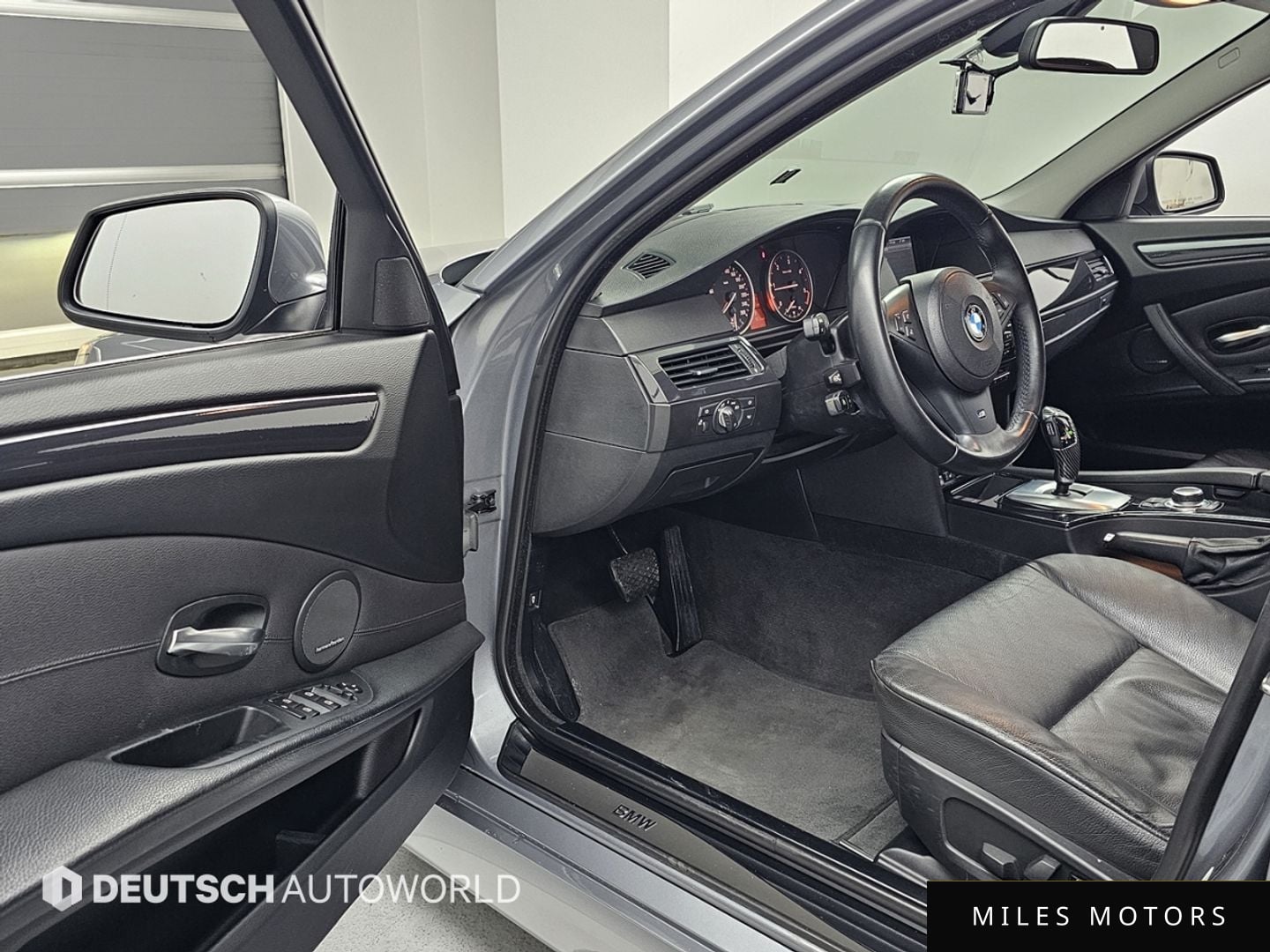 BMW 5시리즈 (E60) 2010 — миниатюра 11