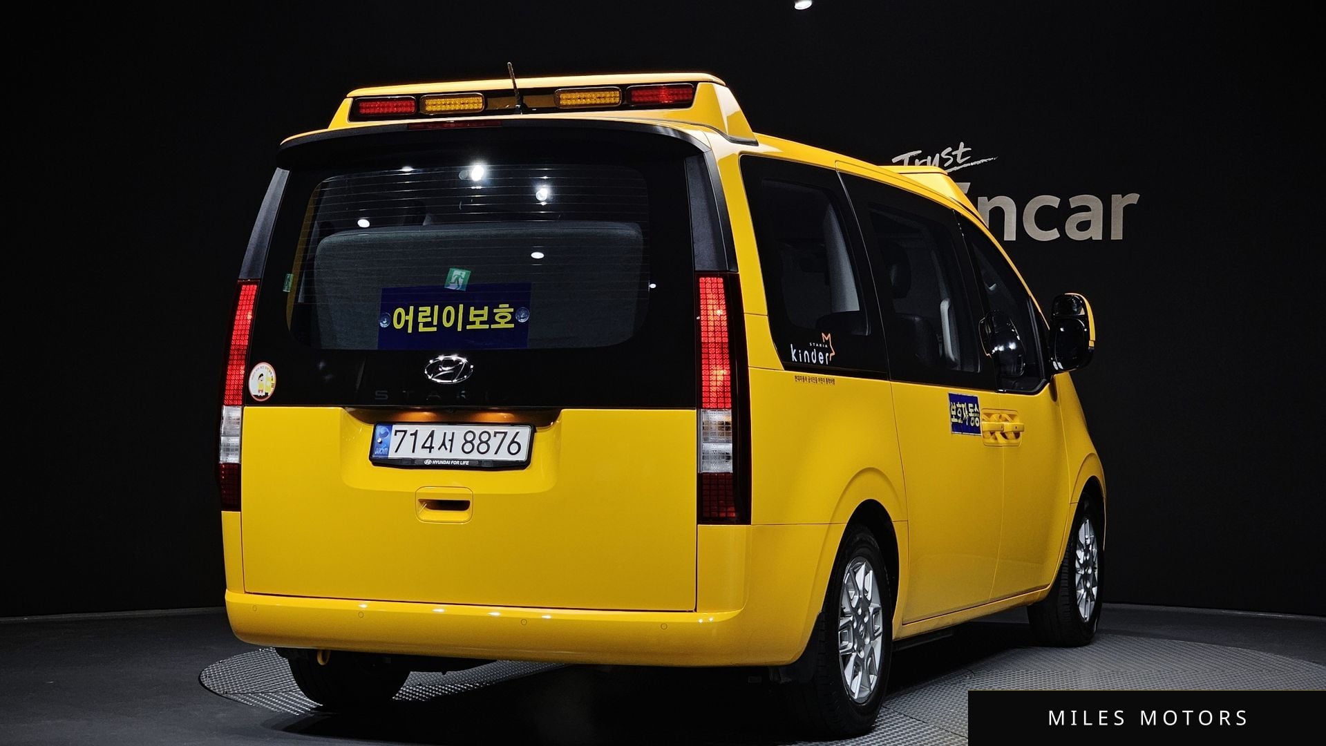 Hyundai Staria 2022 — миниатюра 2