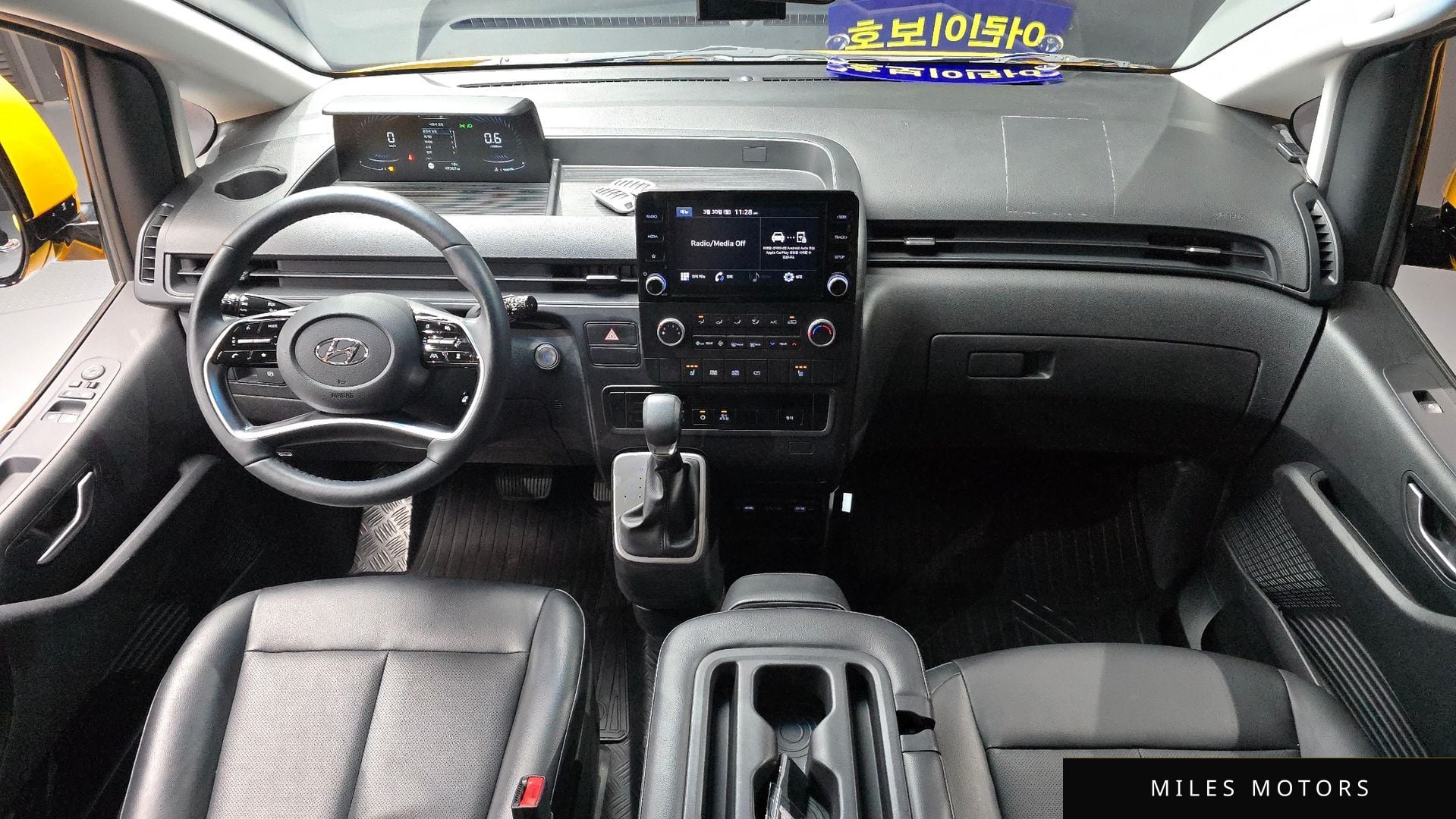 Hyundai Staria 2022 — миниатюра 7