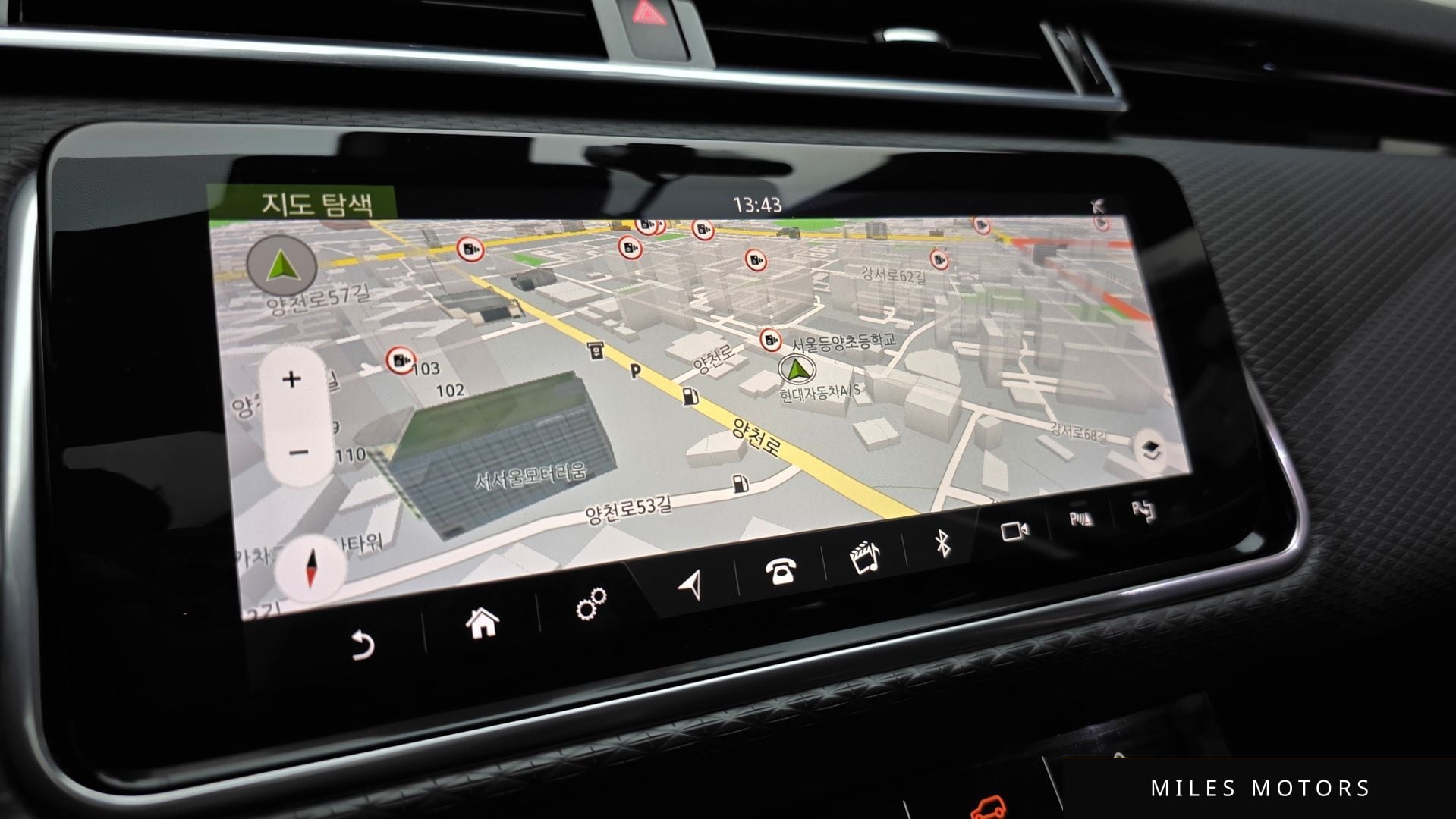 Land Rover 레인지로버 벨라 2019 — миниатюра 14
