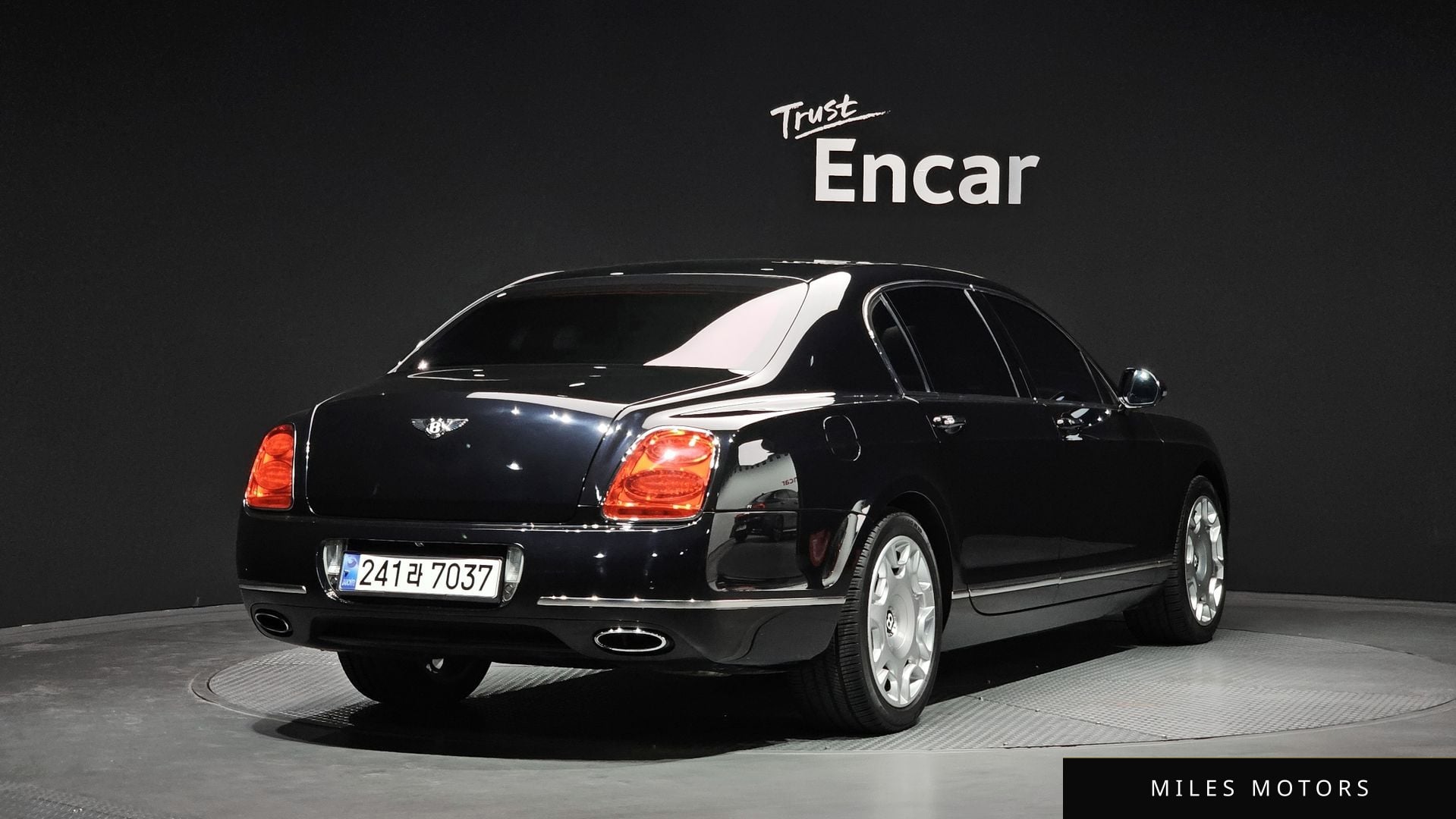 Bentley 플라잉스퍼 2010 — миниатюра 2