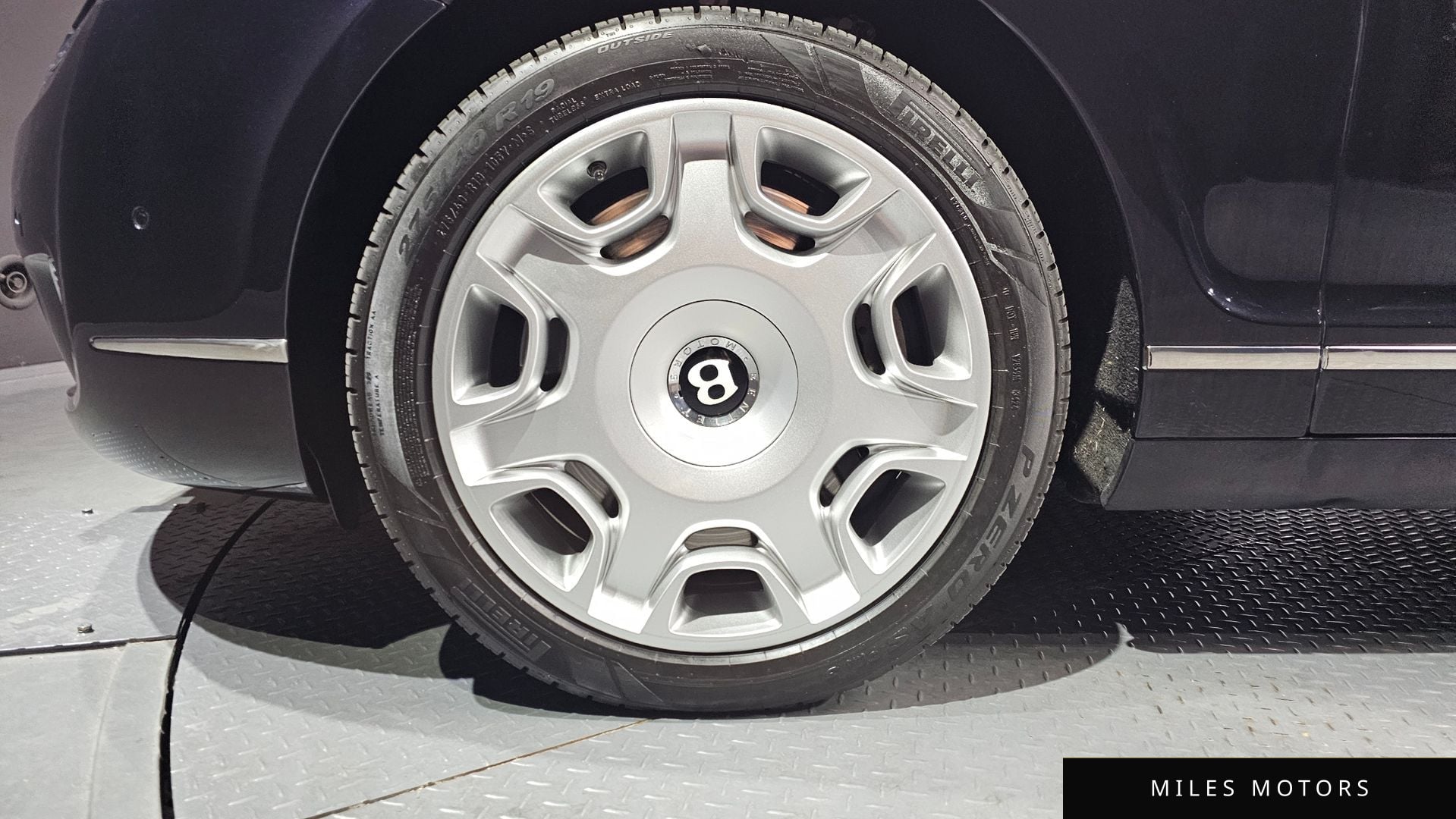 Bentley 플라잉스퍼 2010 — миниатюра 5