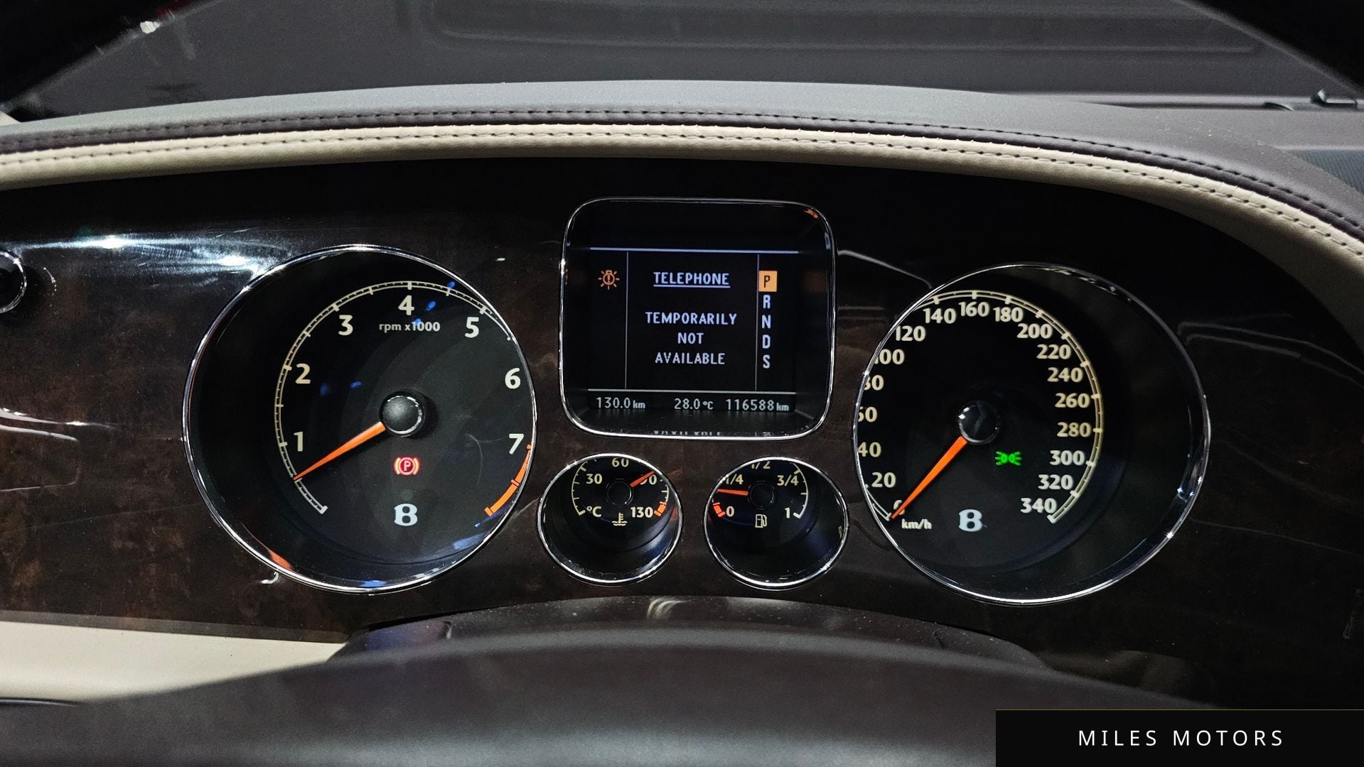 Bentley 플라잉스퍼 2010 — миниатюра 8