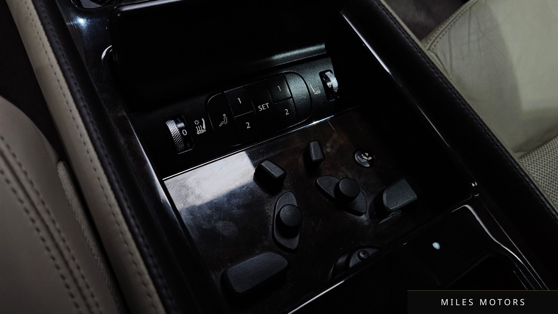 Bentley 플라잉스퍼 2010 — миниатюра 14