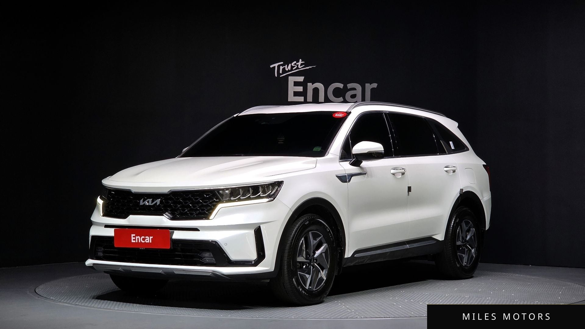 Kia Sorento 2023 — фото 1 из 12