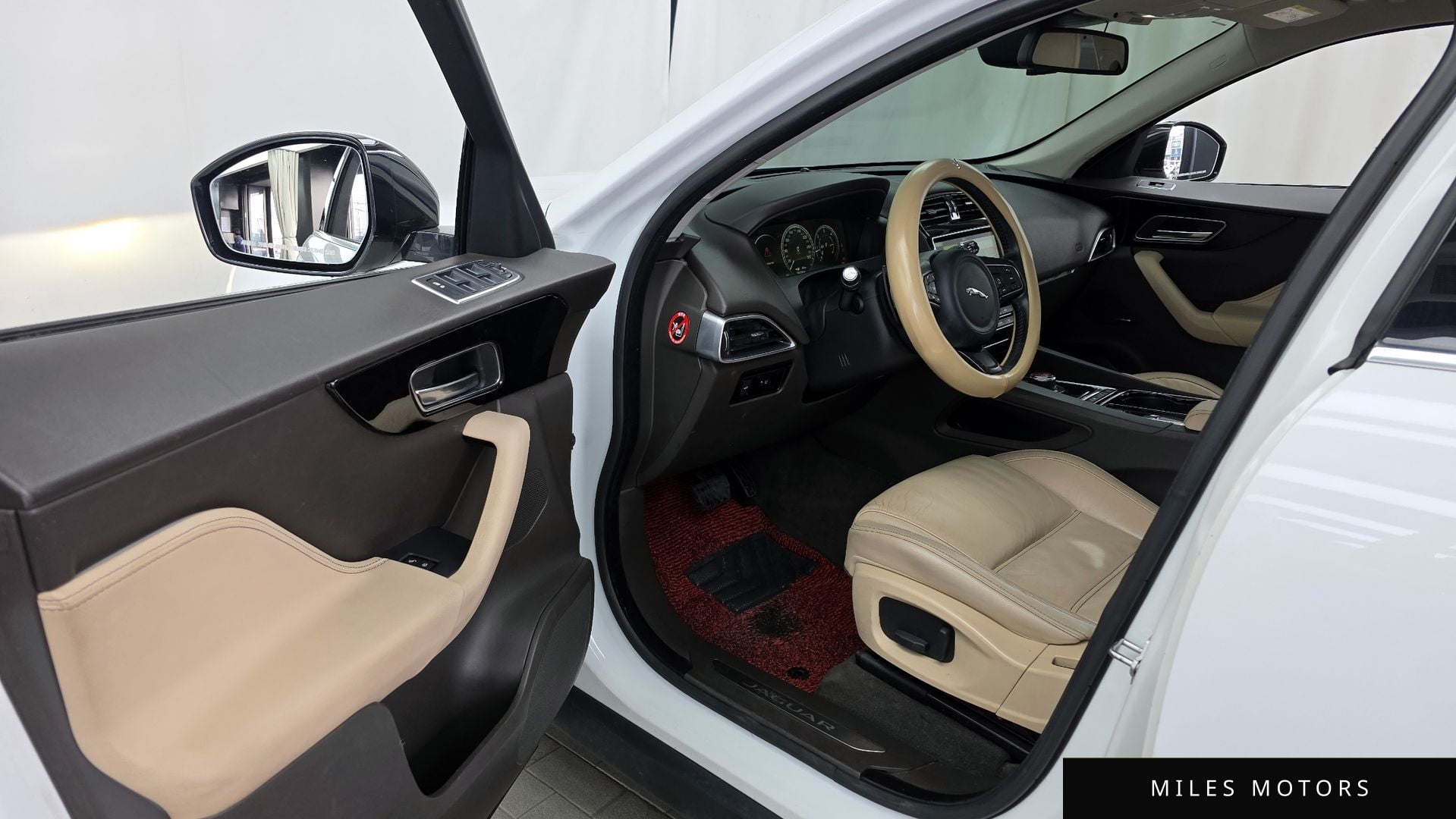 Jaguar F-PACE 2017 — миниатюра 8