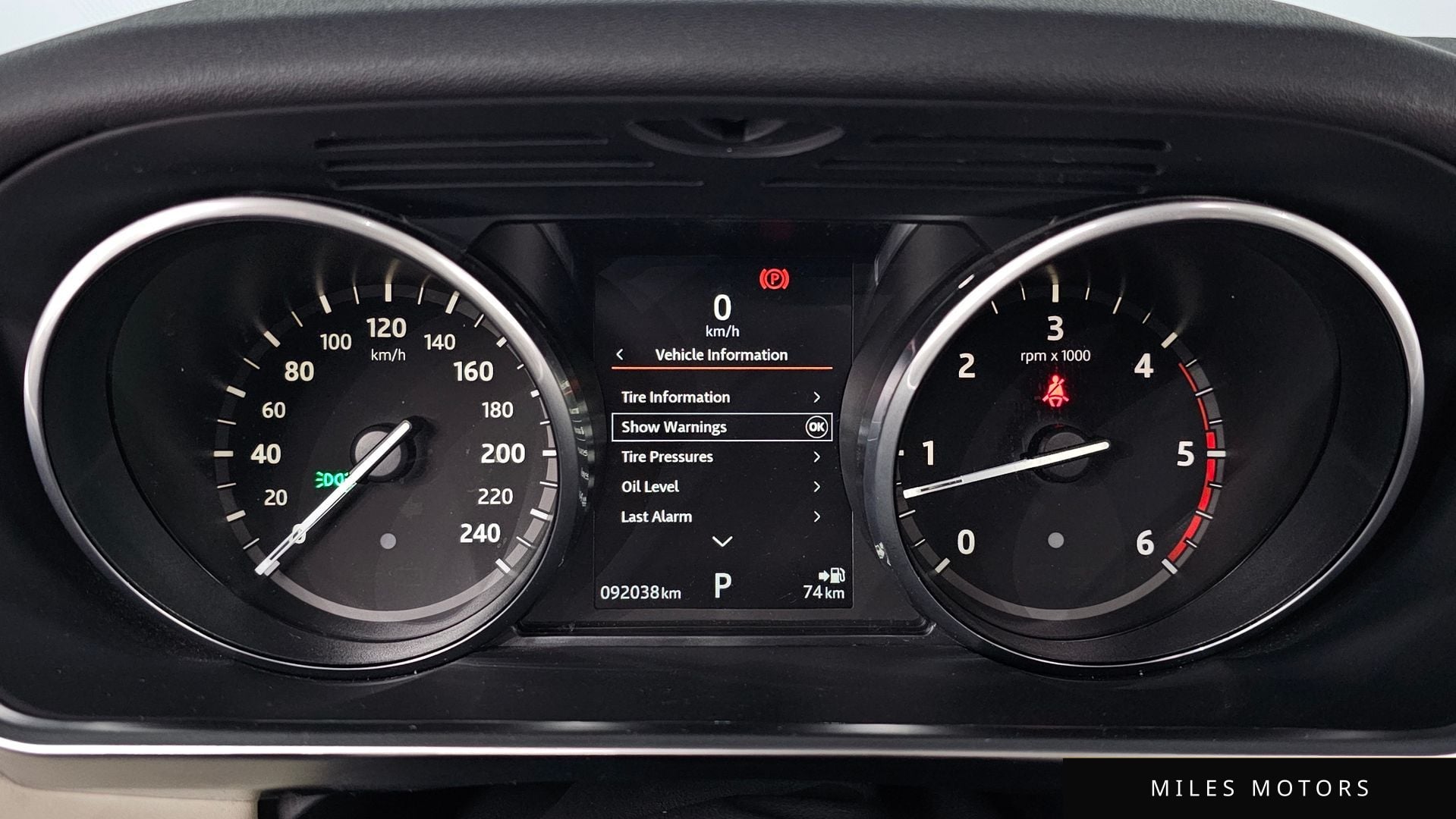Land Rover Discovery 2017 — миниатюра 8