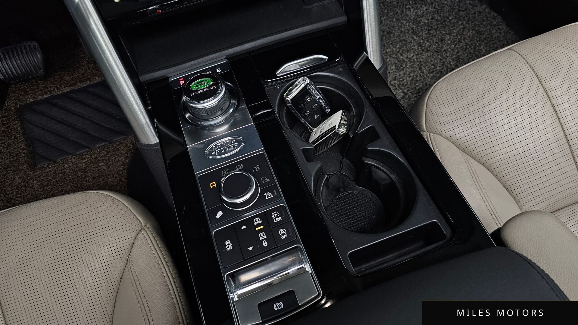 Land Rover Discovery 2017 — миниатюра 9