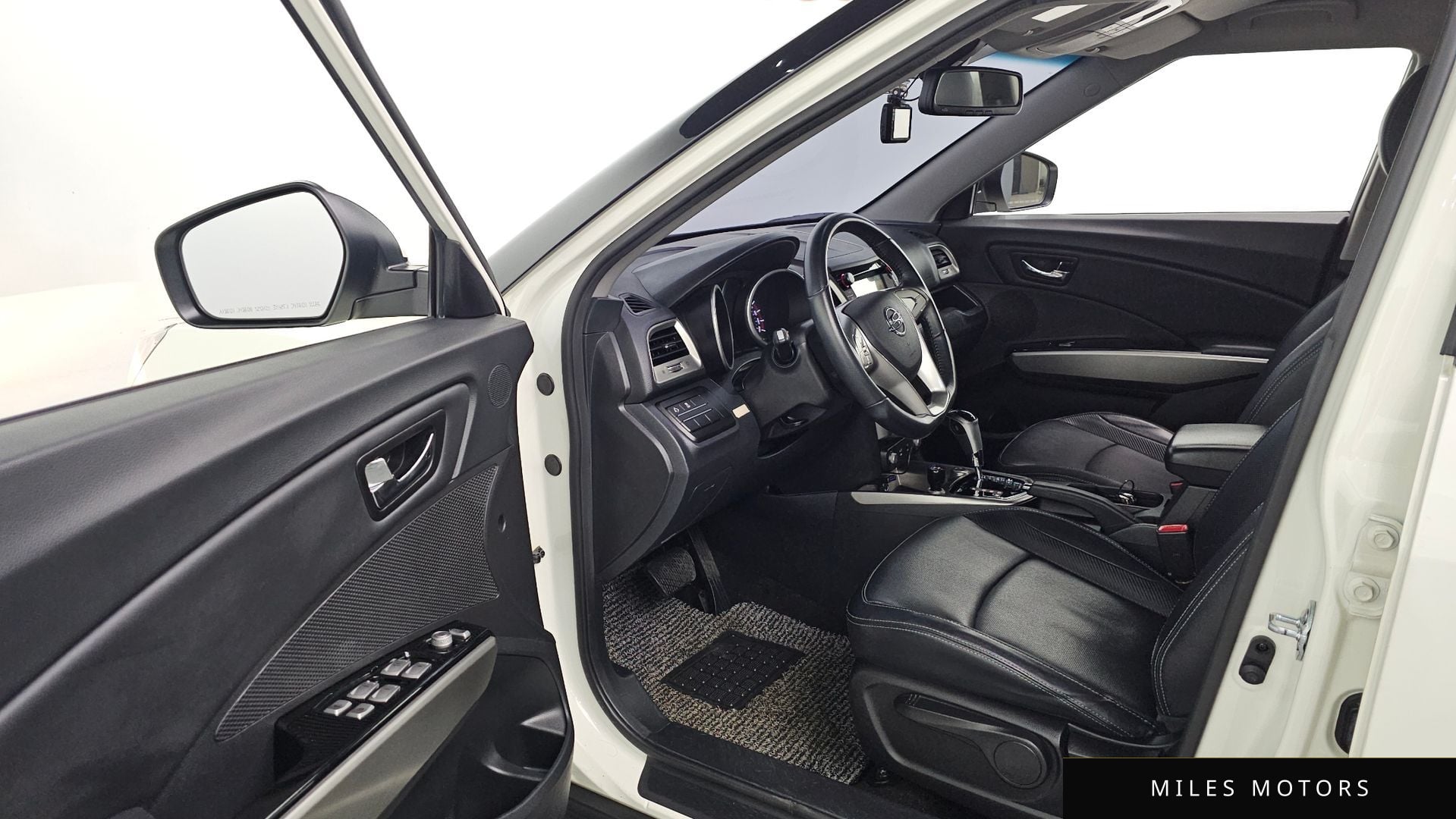 KG Mobility Tivoli 2016 — миниатюра 10