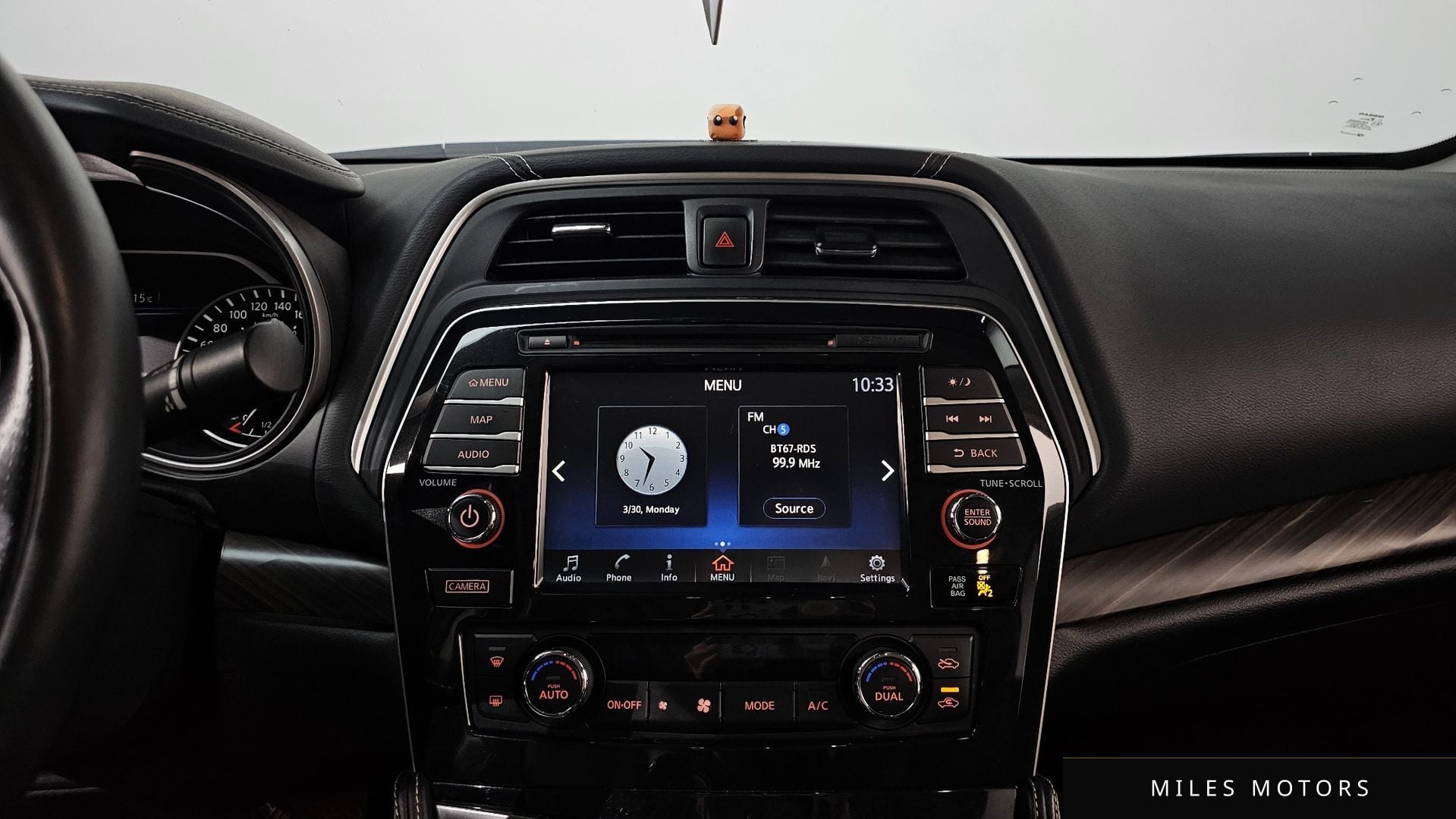 Nissan Maxima 2017 — миниатюра 14