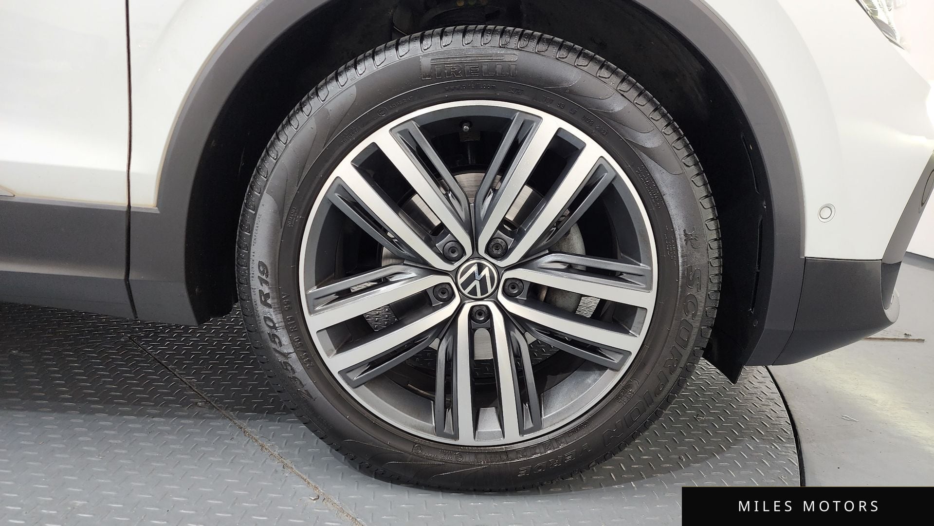 Volkswagen 티구안 2022 — миниатюра 5