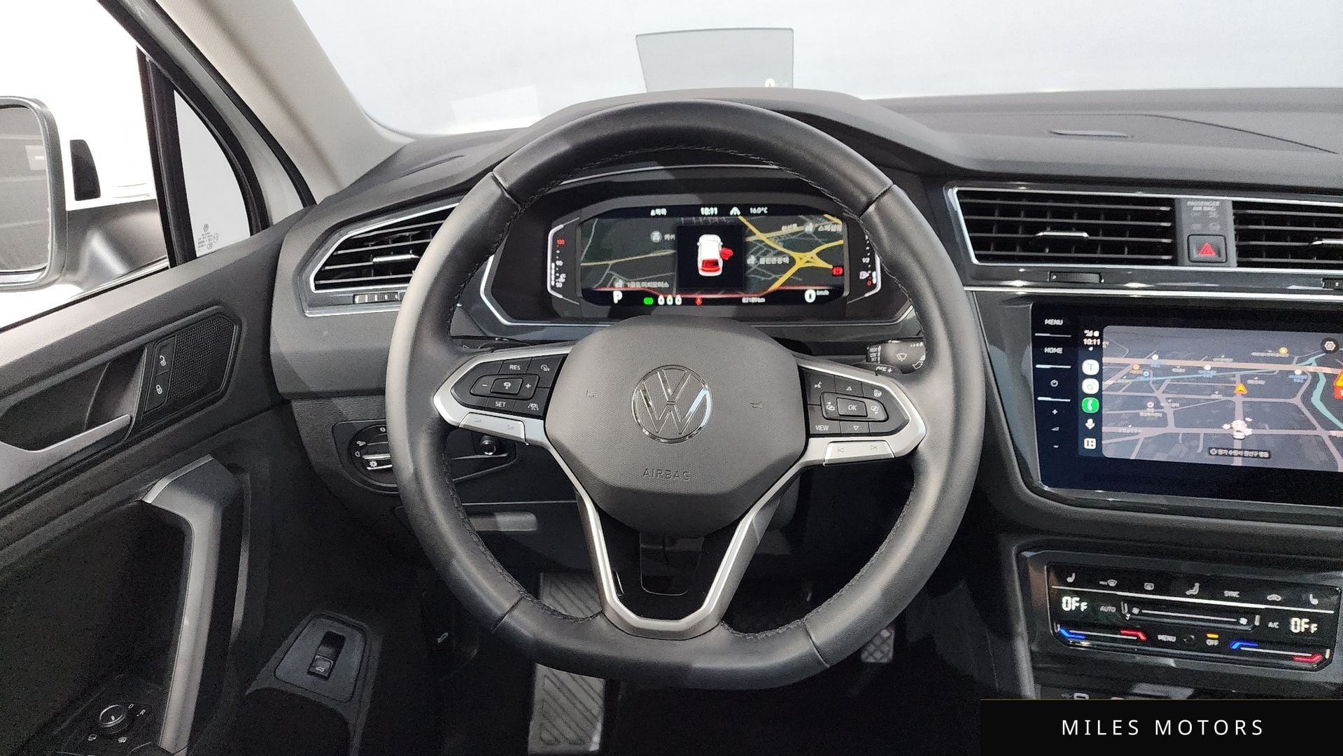 Volkswagen 티구안 2022 — миниатюра 13