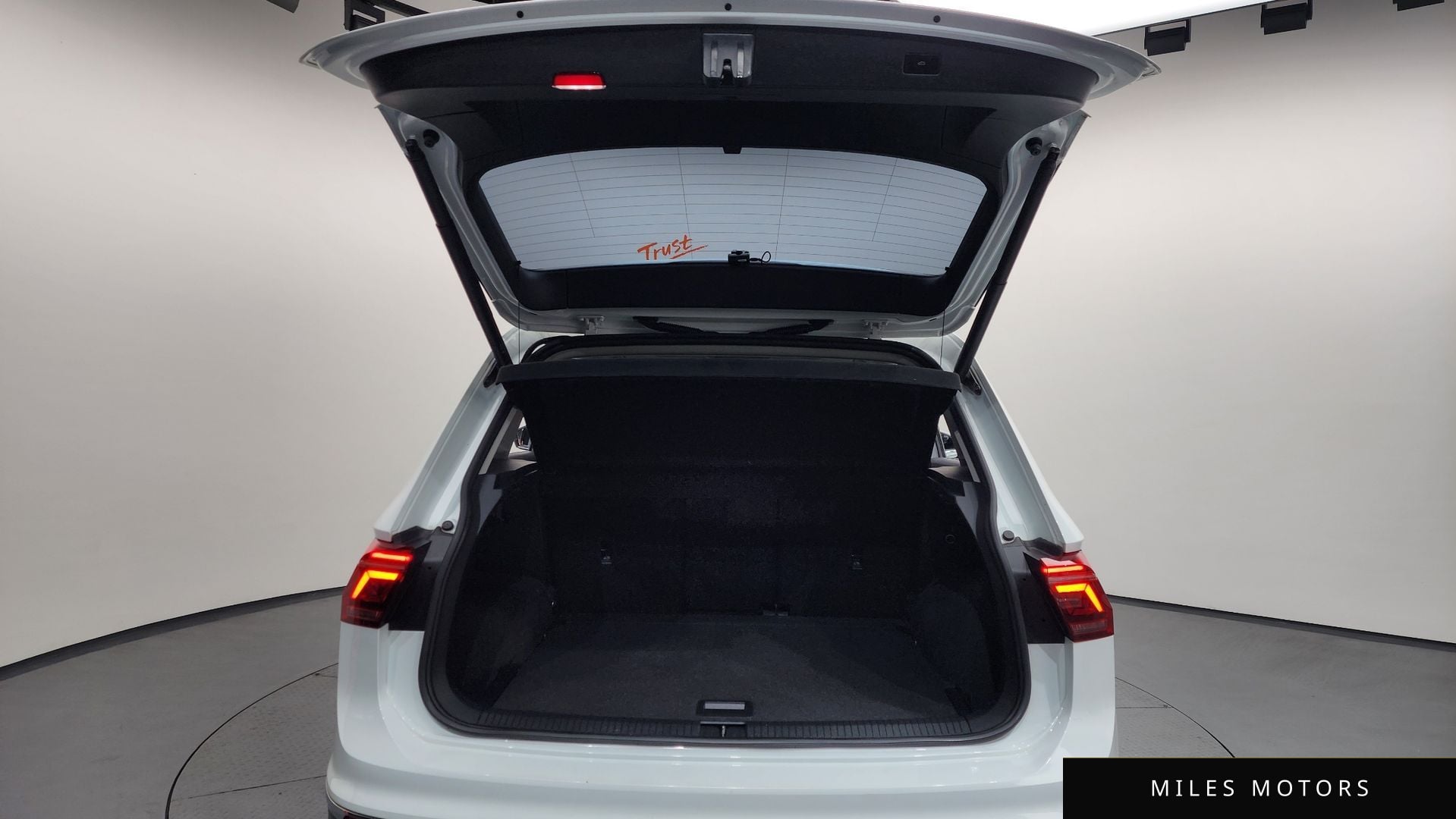 Volkswagen 티구안 2022 — миниатюра 20