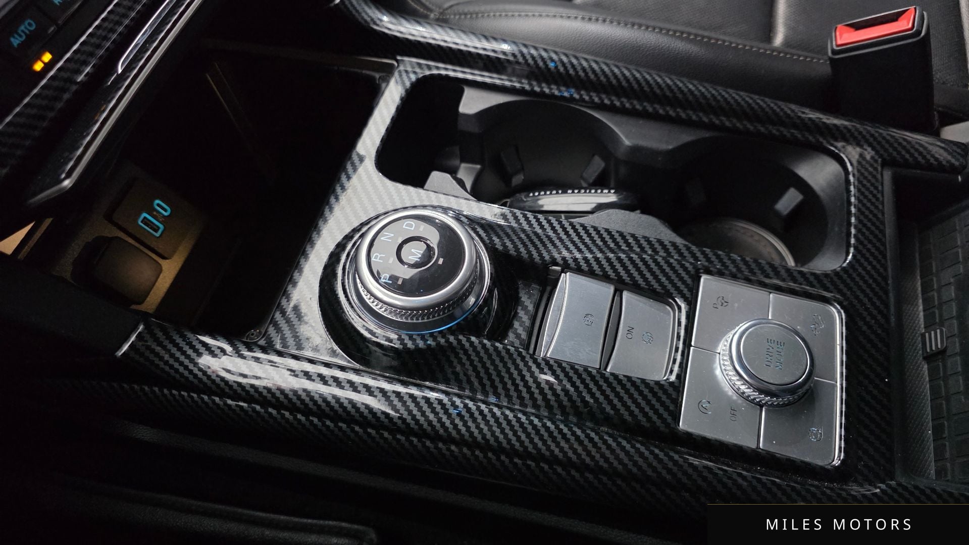 Ford 익스플로러 2020 — миниатюра 9