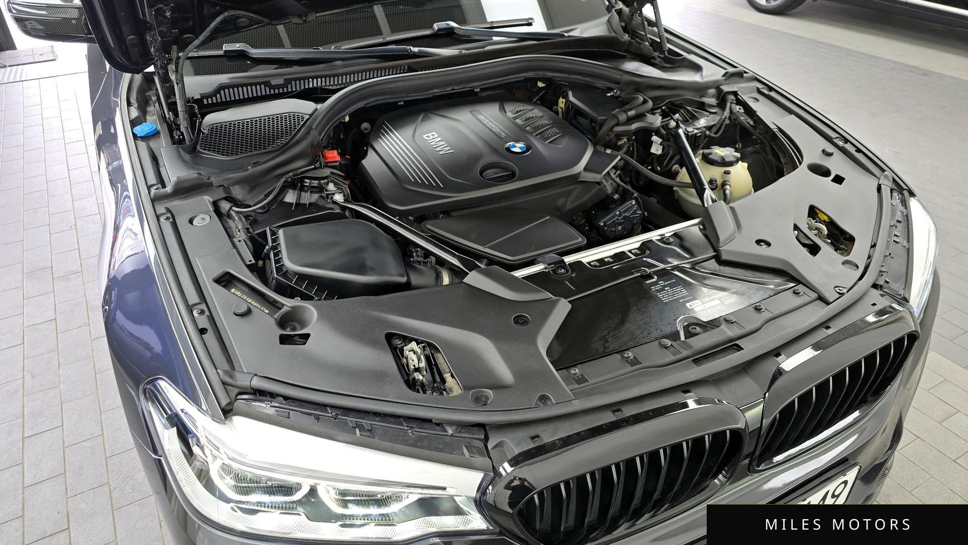 BMW 5 Series (G30) 2018 — миниатюра 6