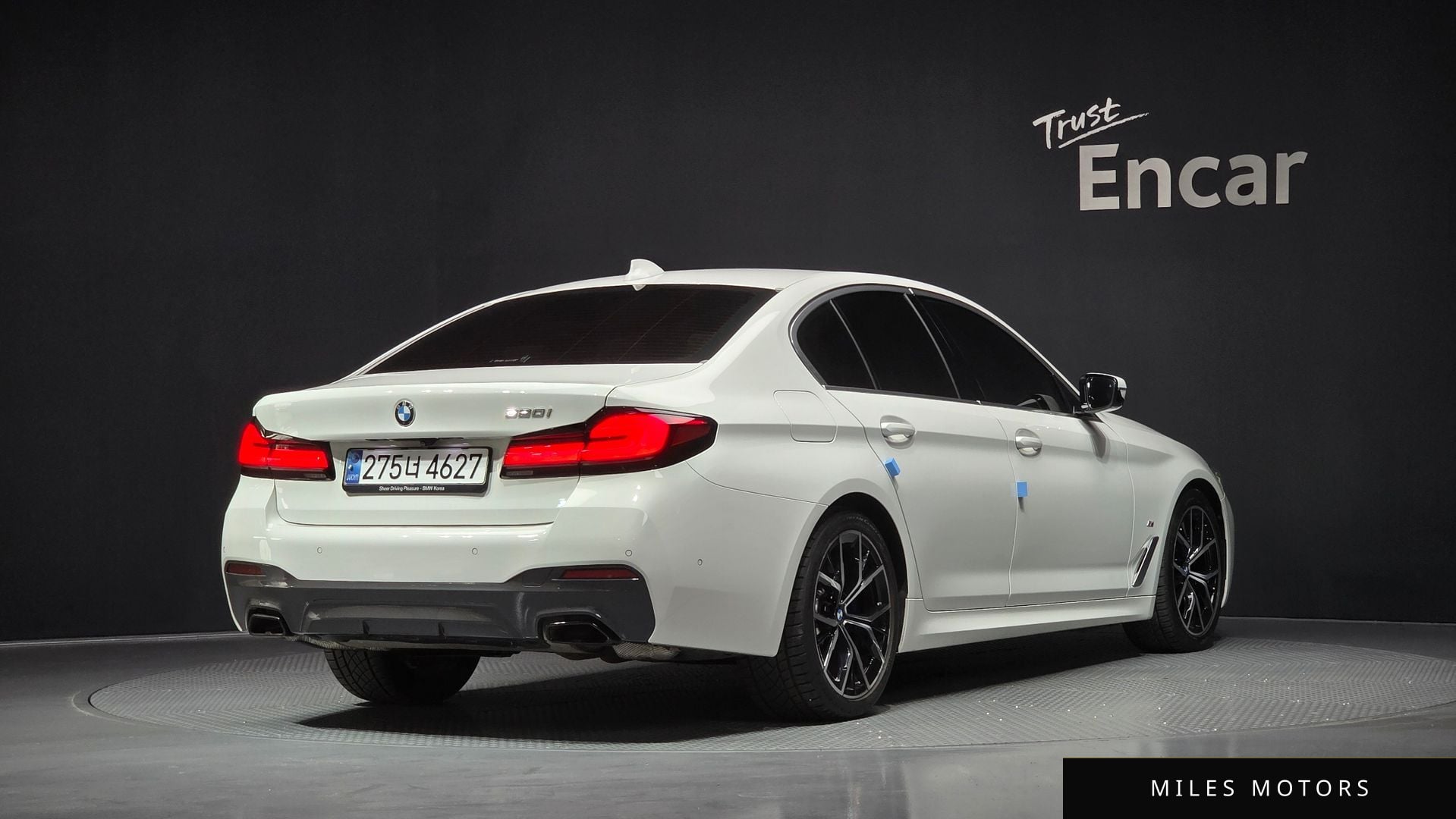 BMW 5 Series (G30) 2023 — миниатюра 2