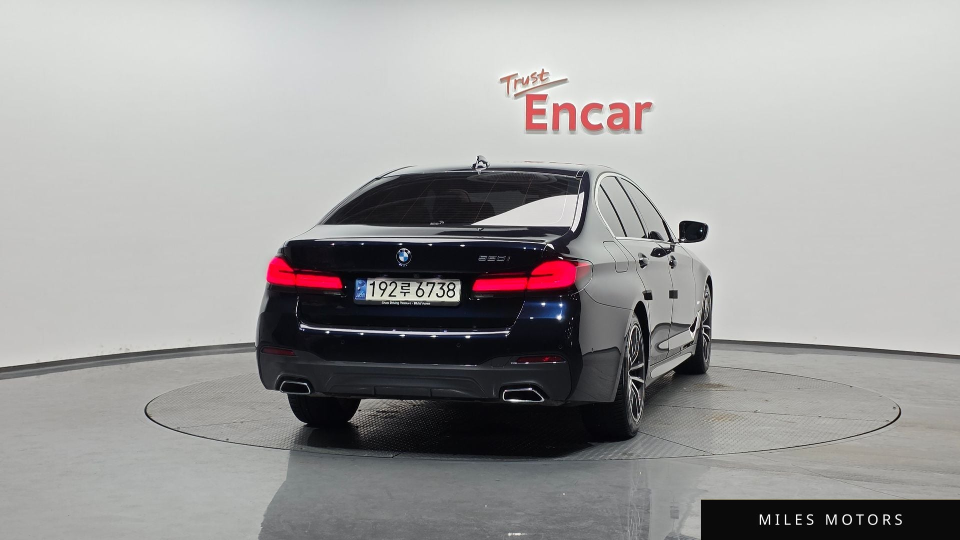 BMW 5시리즈 (G30) 2023 — миниатюра 3