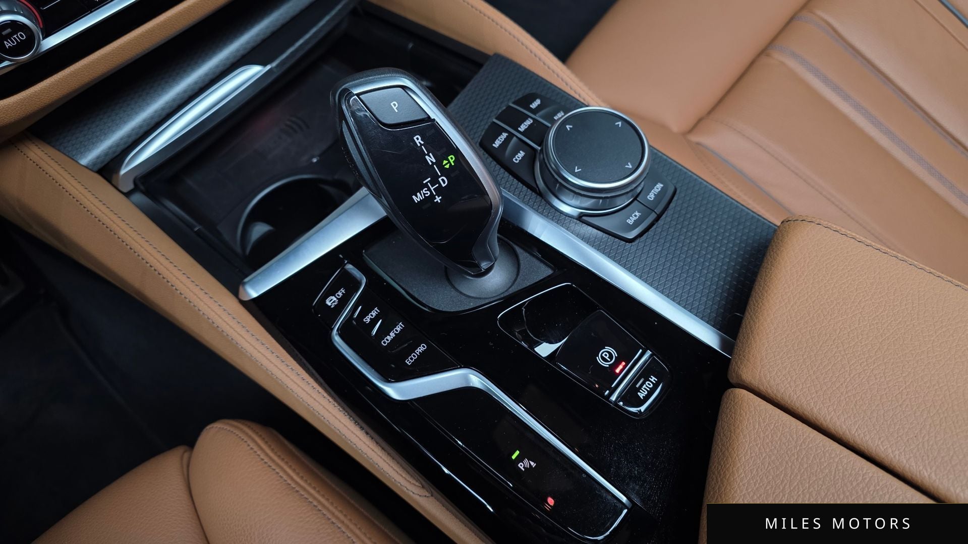 BMW 5시리즈 (G30) 2023 — миниатюра 8