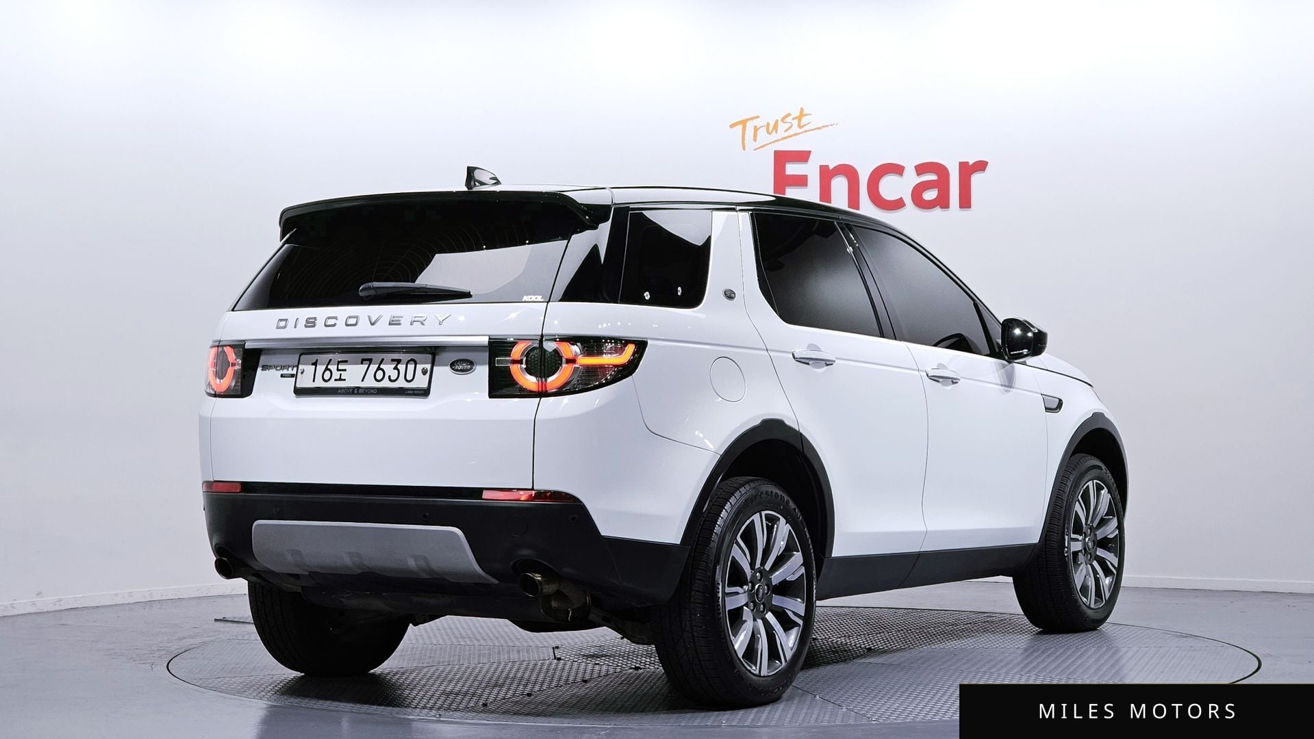 Land Rover Discovery Sport 2019 — миниатюра 2