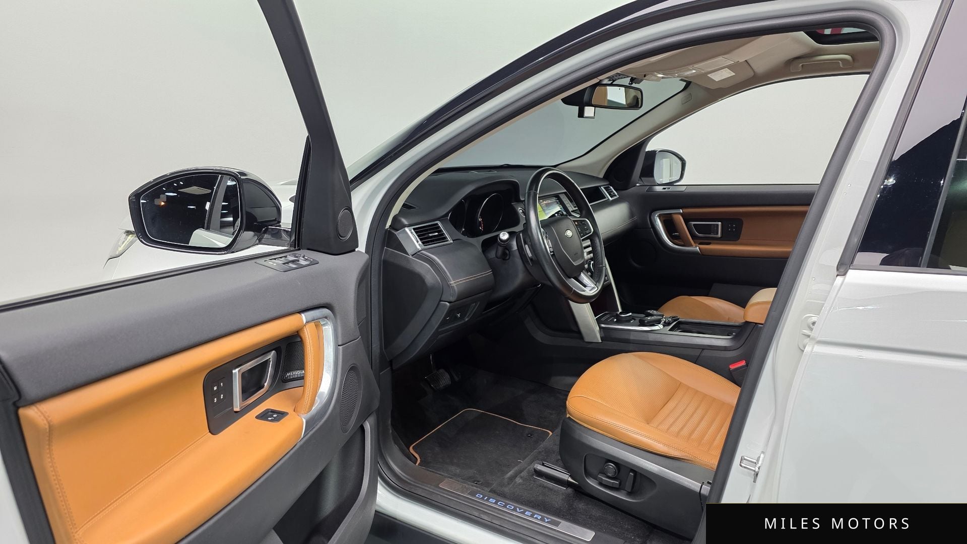 Land Rover Discovery Sport 2019 — миниатюра 10